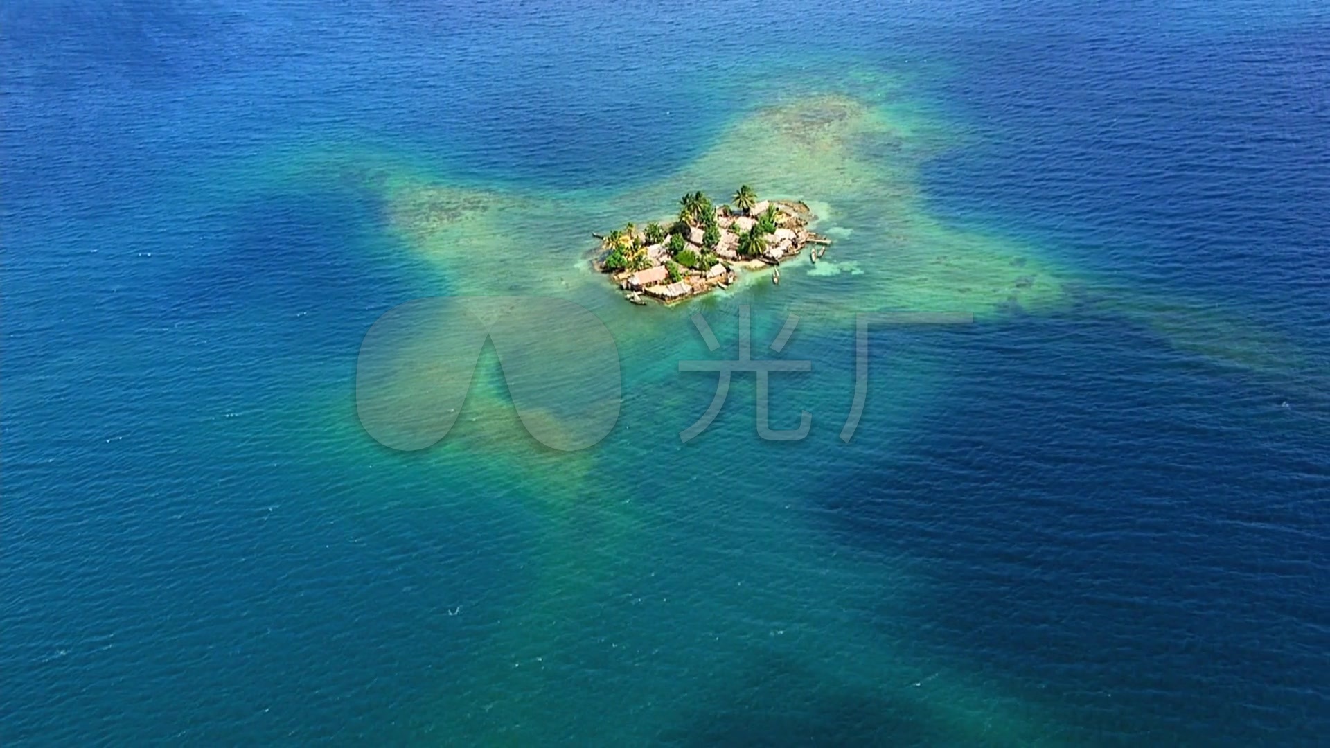 小岛上的渔民 - 自然风景视频素材 - www.vjshi.com