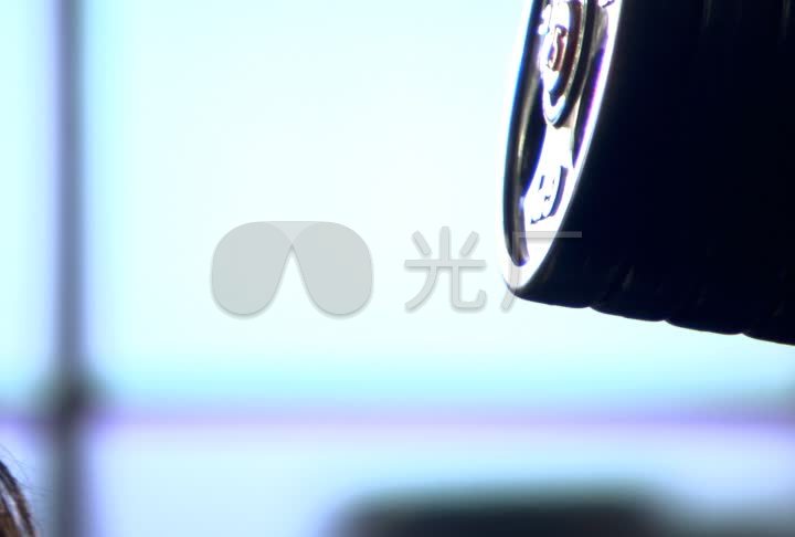 美女丝袜运动健身锻炼休息喝美女外国出汗_7全身饮料靓妹图片