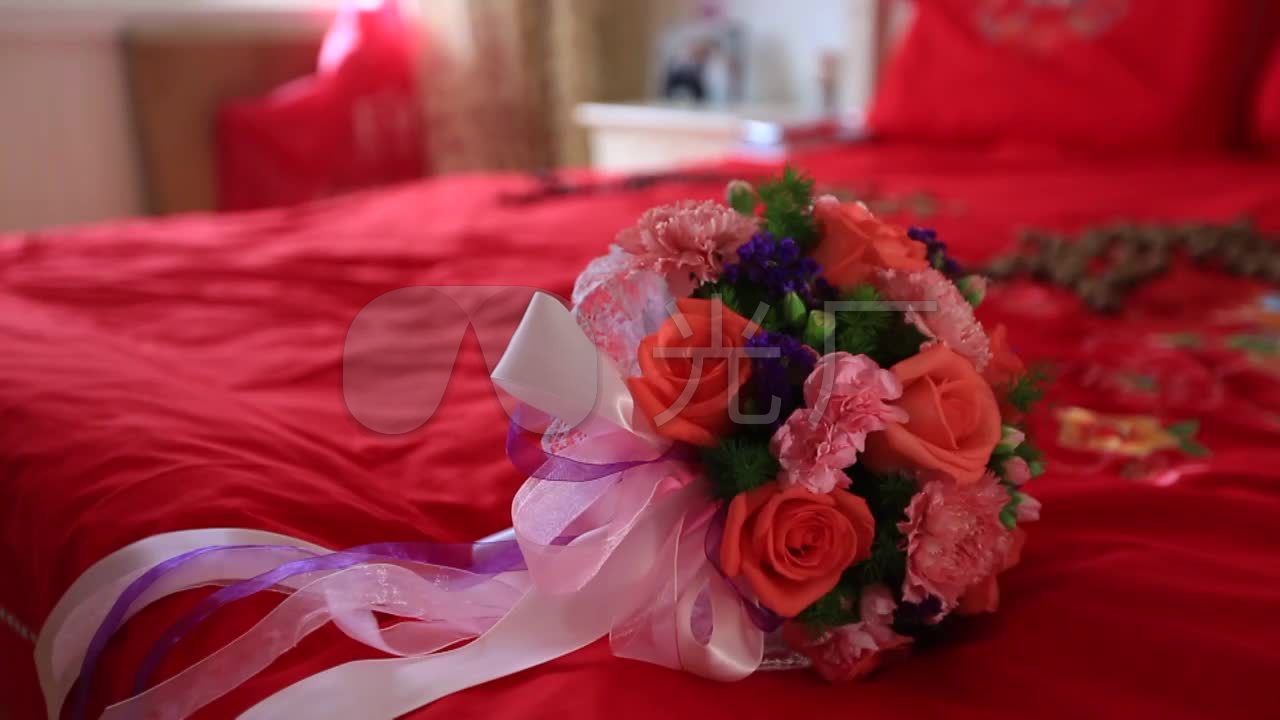 手捧花 新娘手捧花 新郎接亲出发 结婚