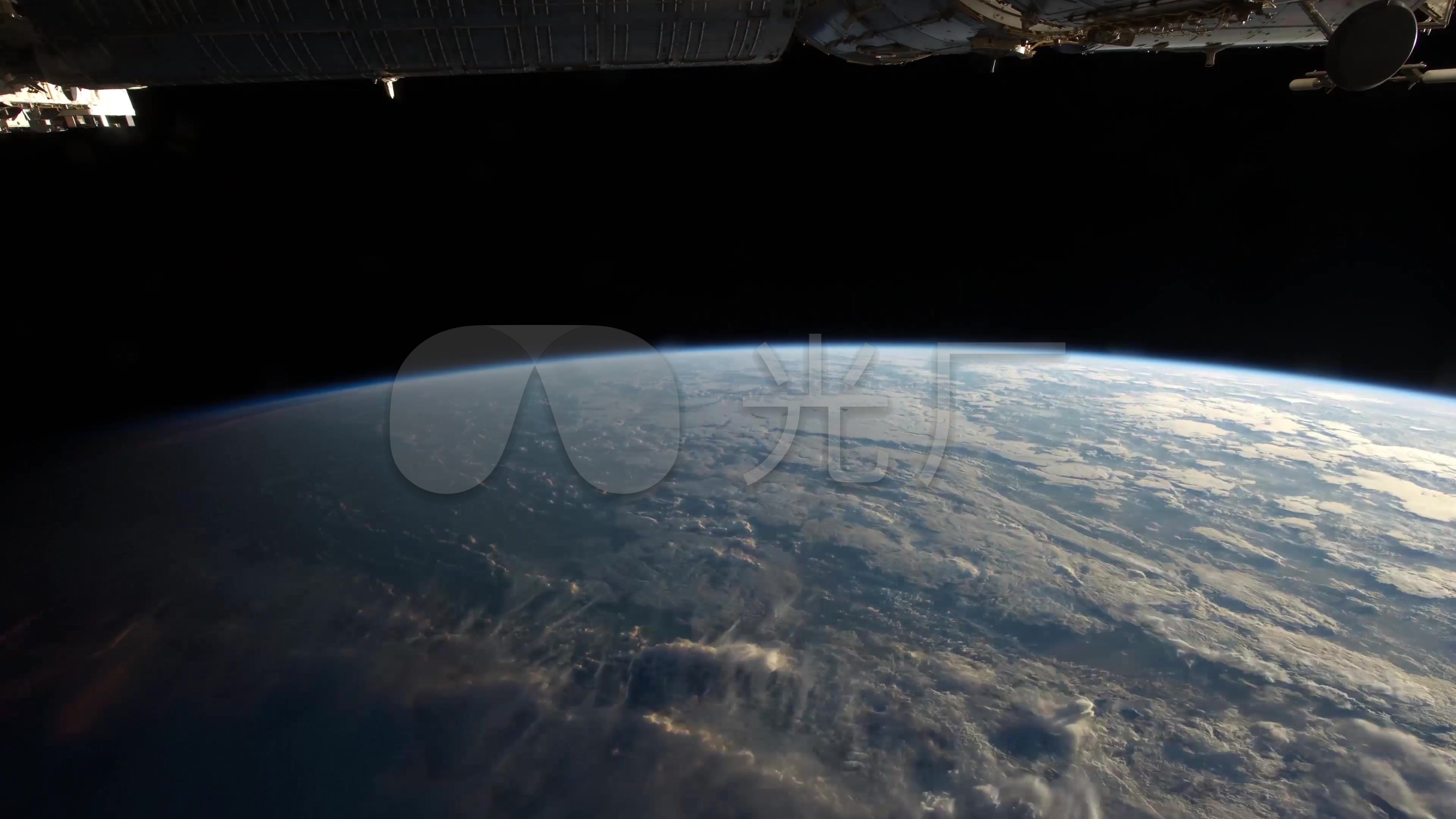 【4k】外太空实拍地球转动大气极地极光_3840x2160