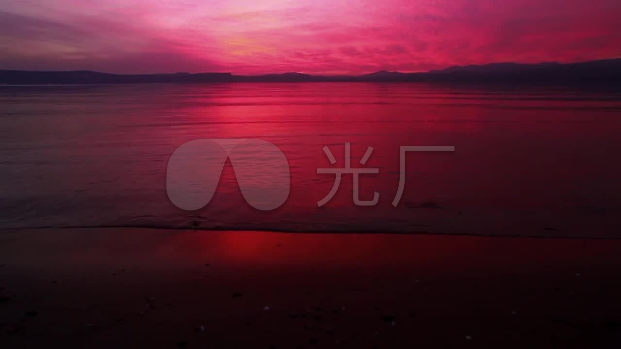 唯美钢琴天边红云大自然景色_1280x720_高清视频素材
