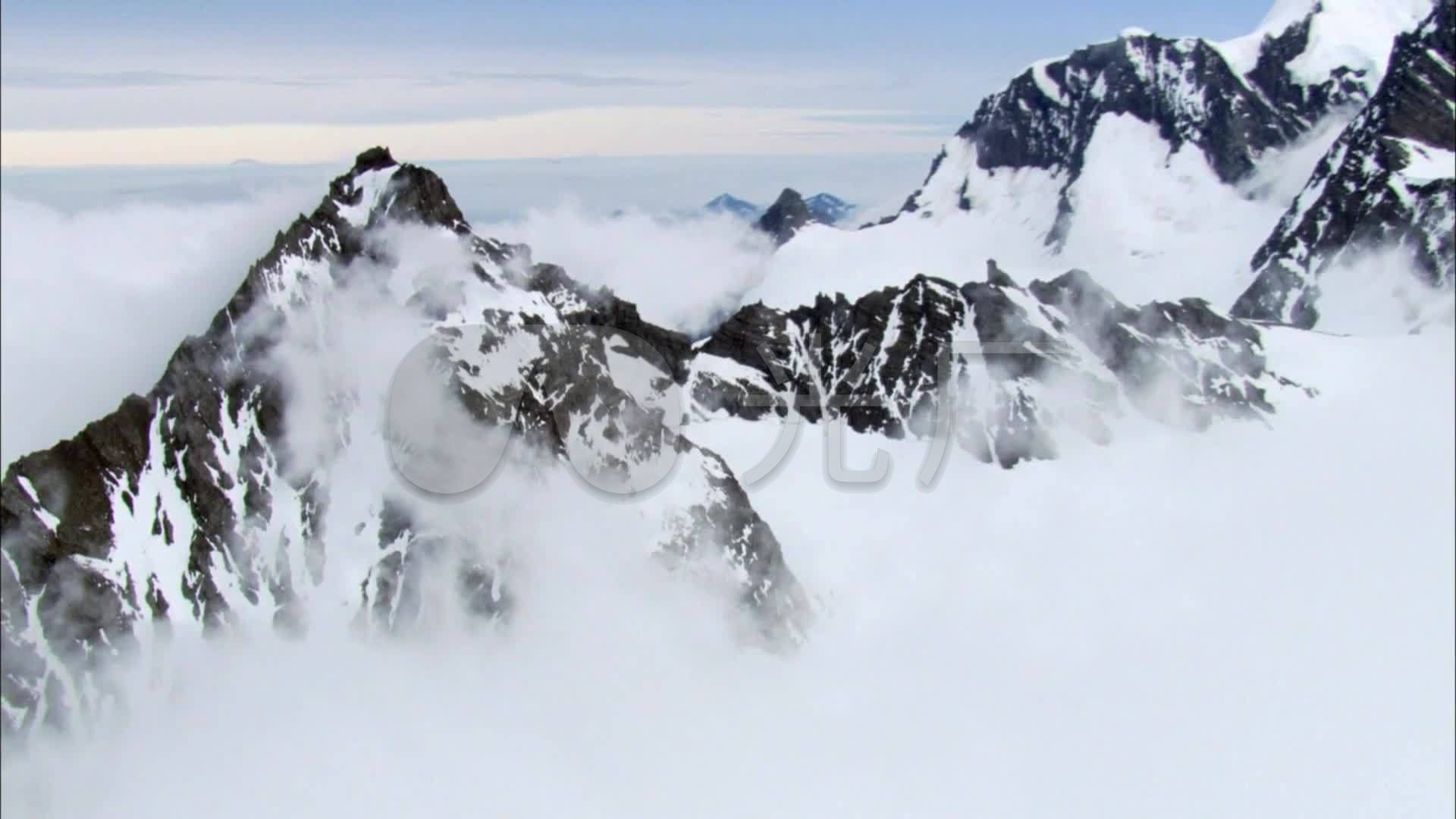 高清实拍冰山山峰近景特写