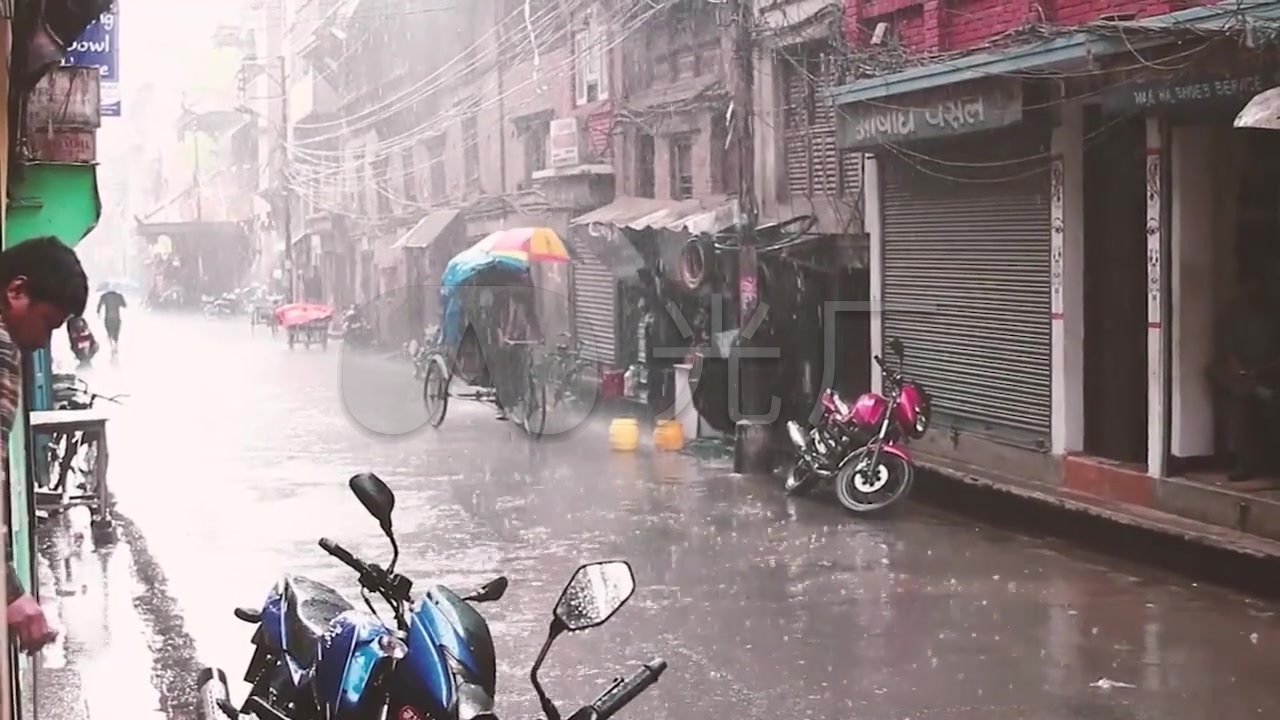 下雨的街道