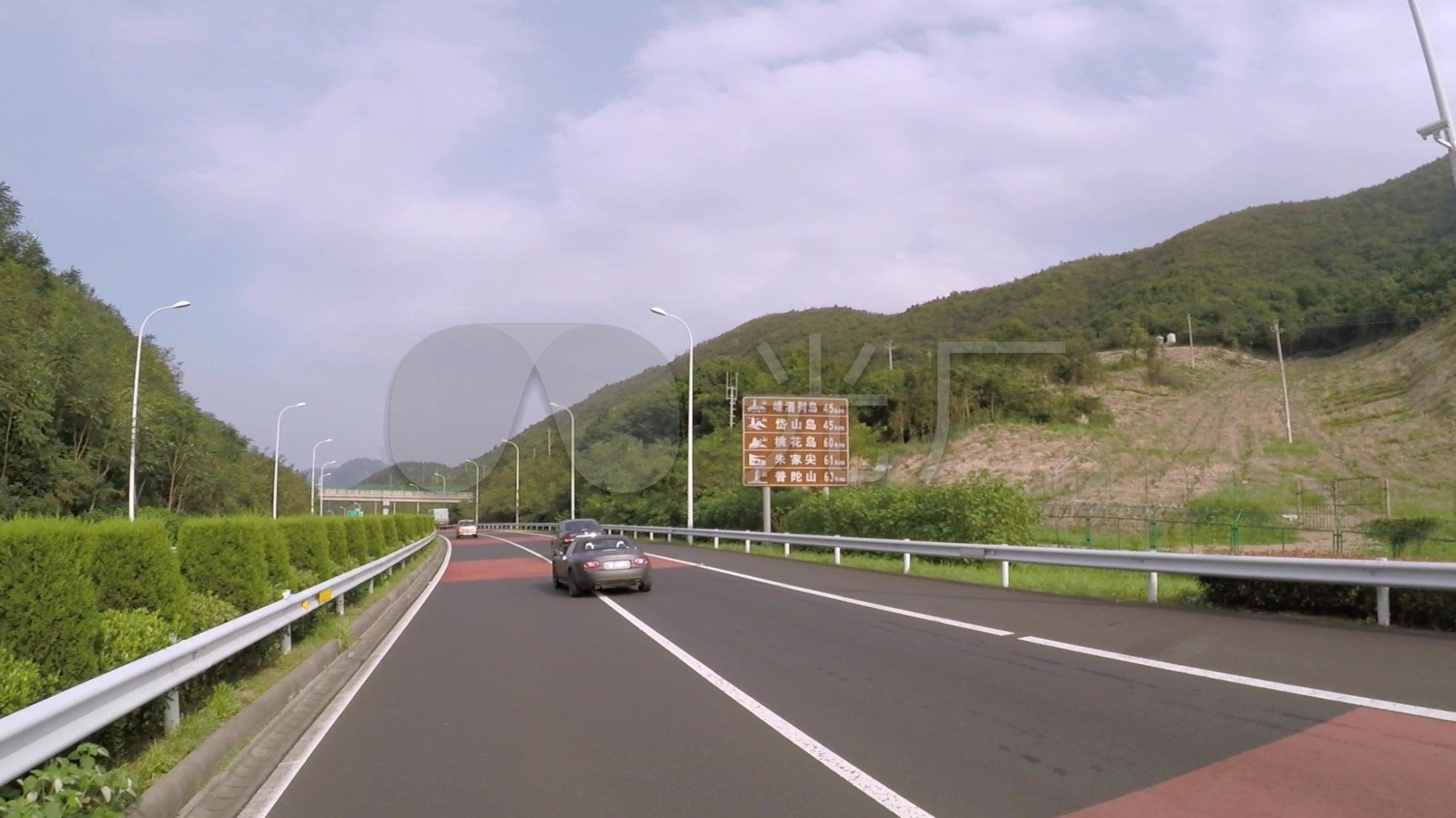 开车在路上实拍