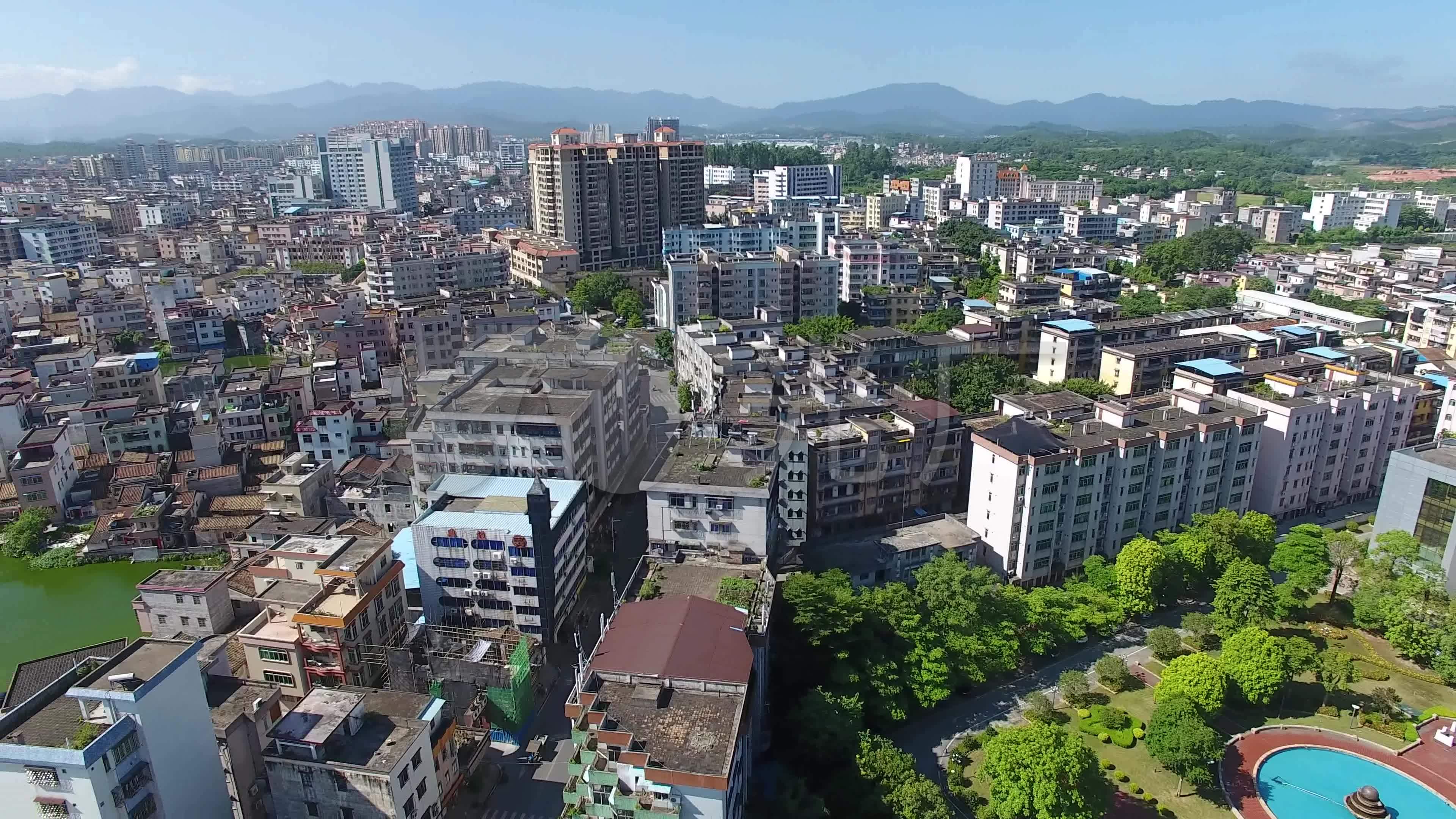 4k航拍三四线城市_3840x2160_高清视频素材下载(编号