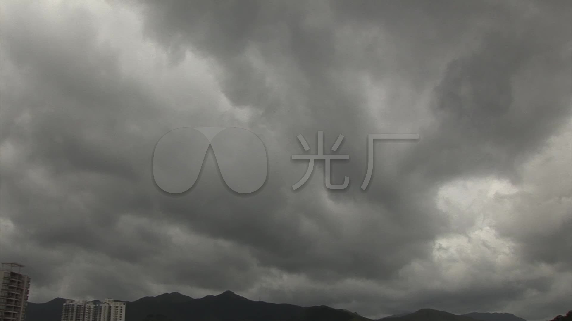 实拍乌云滚滚5
