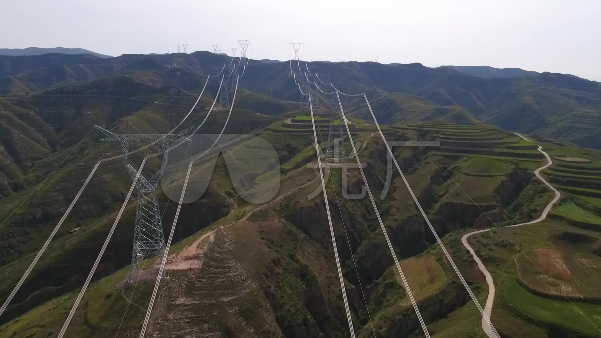 国家电网特高压输电线路航拍3