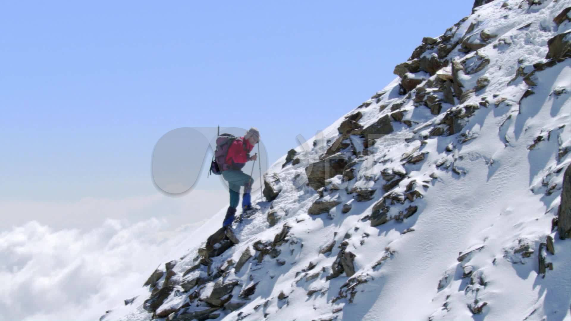 一个人走上雪山 · 免费素材图片
