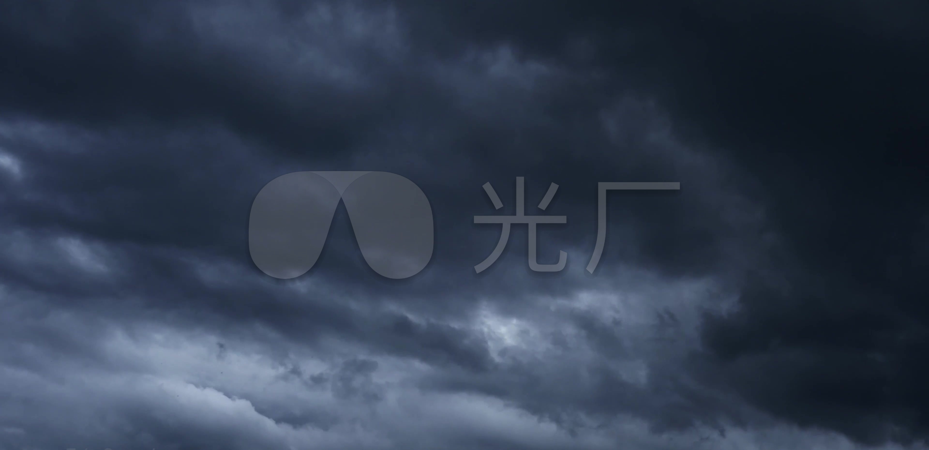 4k乌云密布阴云阴天天昏地暗云雾_3840x1860_高清视频