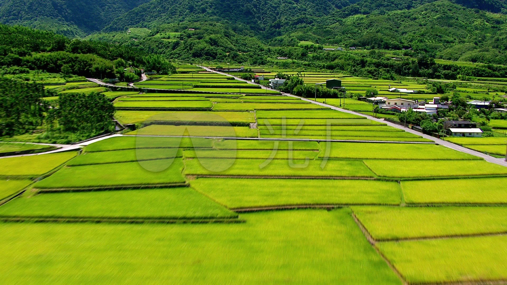 高清航拍如画般美丽的农田俯拍01_1920x1080_高清视频素材下载(编号