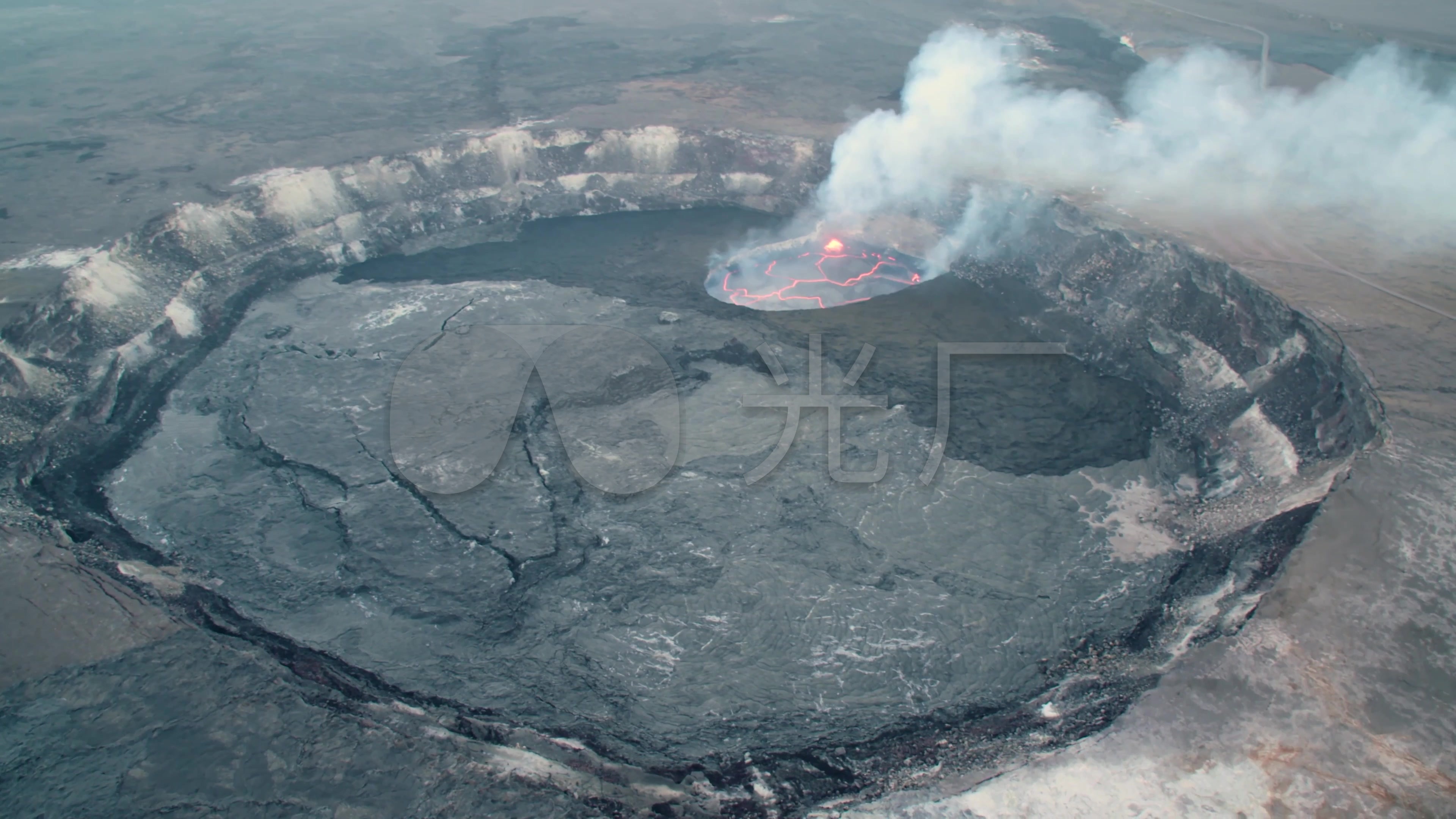 4k航拍火山口岩浆