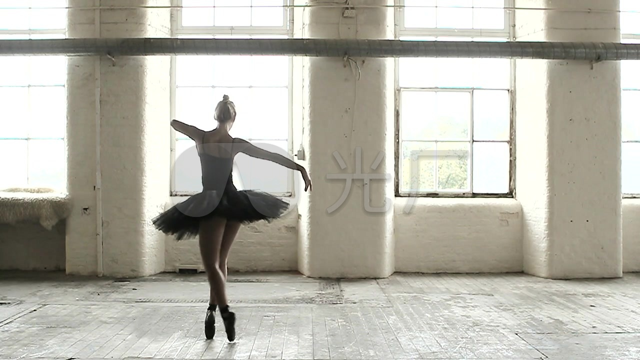 时尚黑天鹅芭蕾舞
