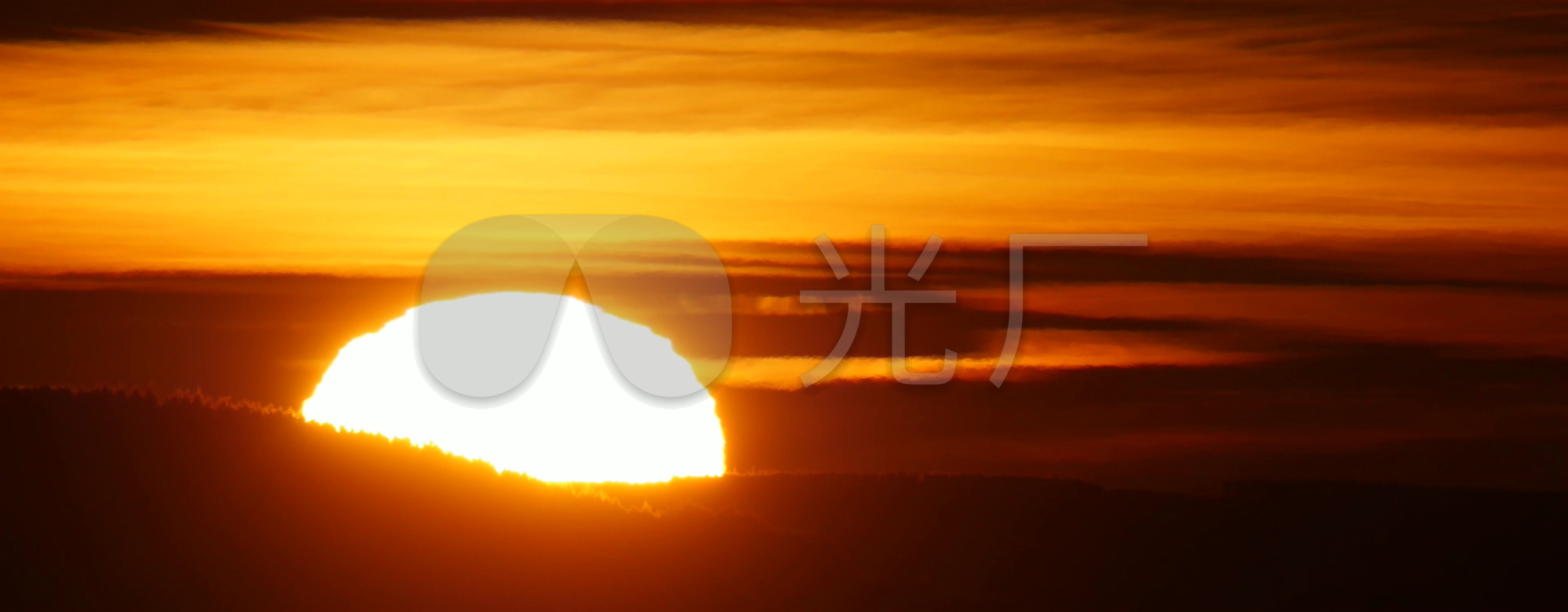4k清晨升起的太阳光芒万丈
