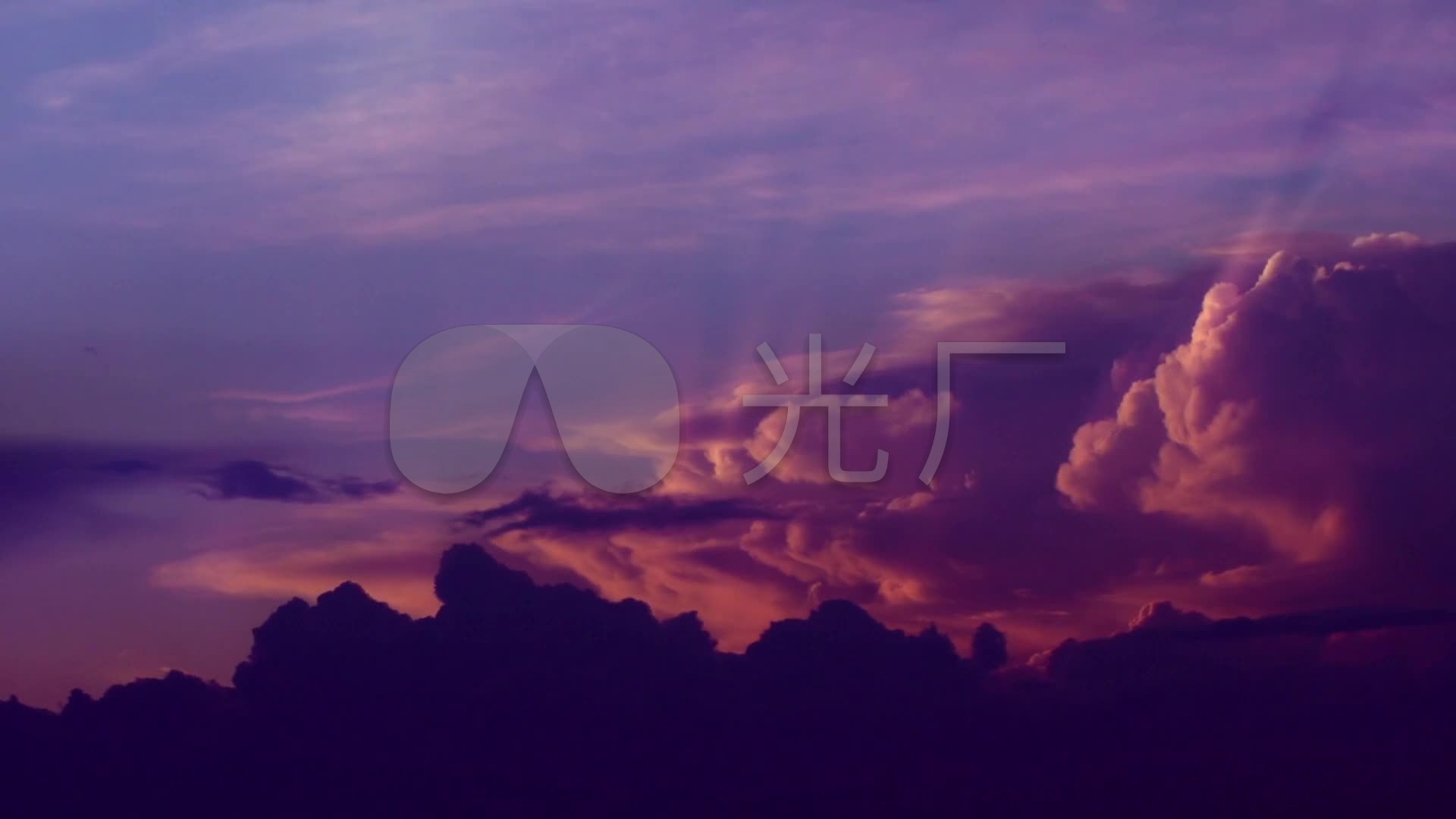1920x1080天空,天空1920x1080 黄昏天空中紫色汹涌的云彩_1920x1080_高清视频素材