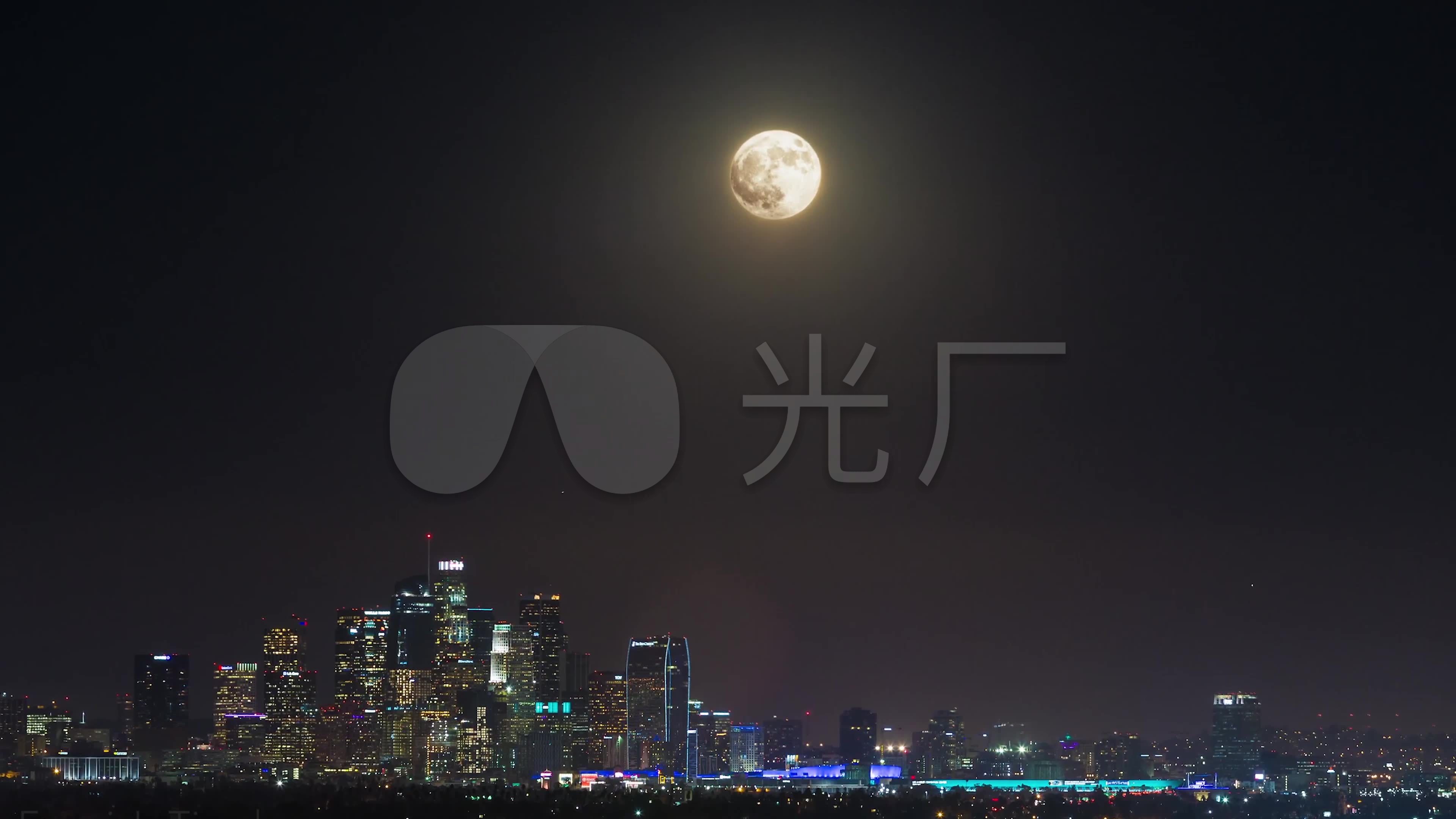 4k延时城市中月亮升起_3840x2160_高清视频素材下载