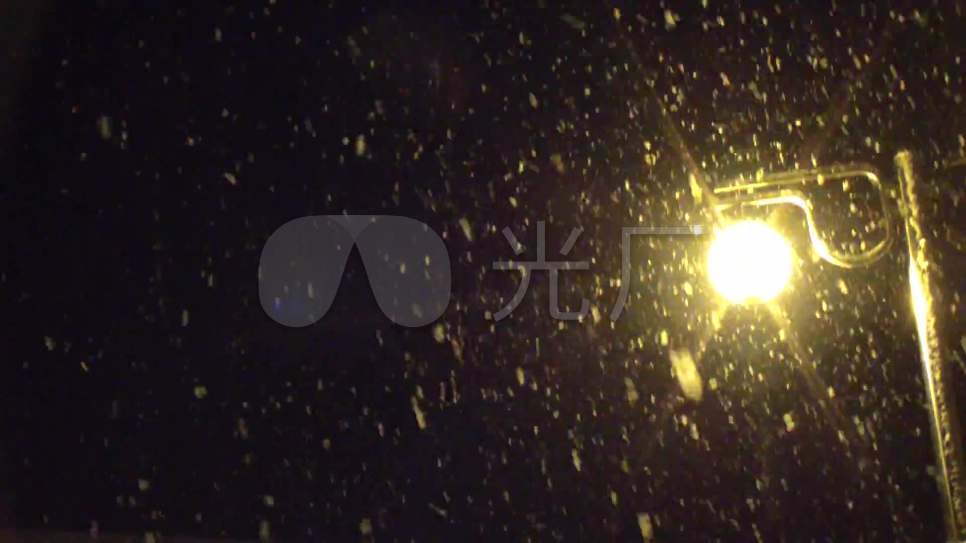 下雨下雪路灯伤感忧伤浪漫路灯_1920x1080_高清视频