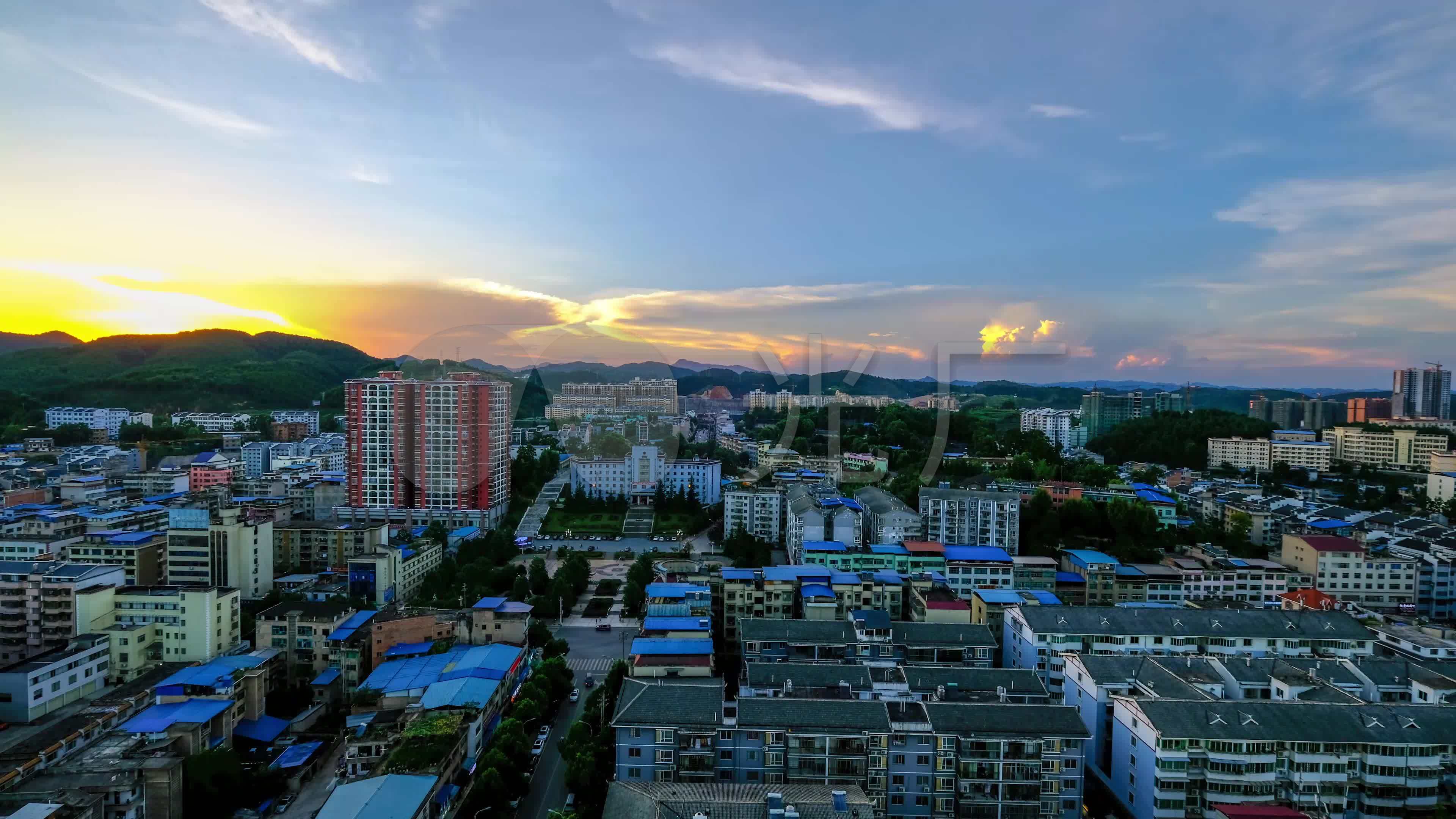 岑巩县城大场景4k版15秒_3840x2160_高清视频素材下载(编号:1465298)