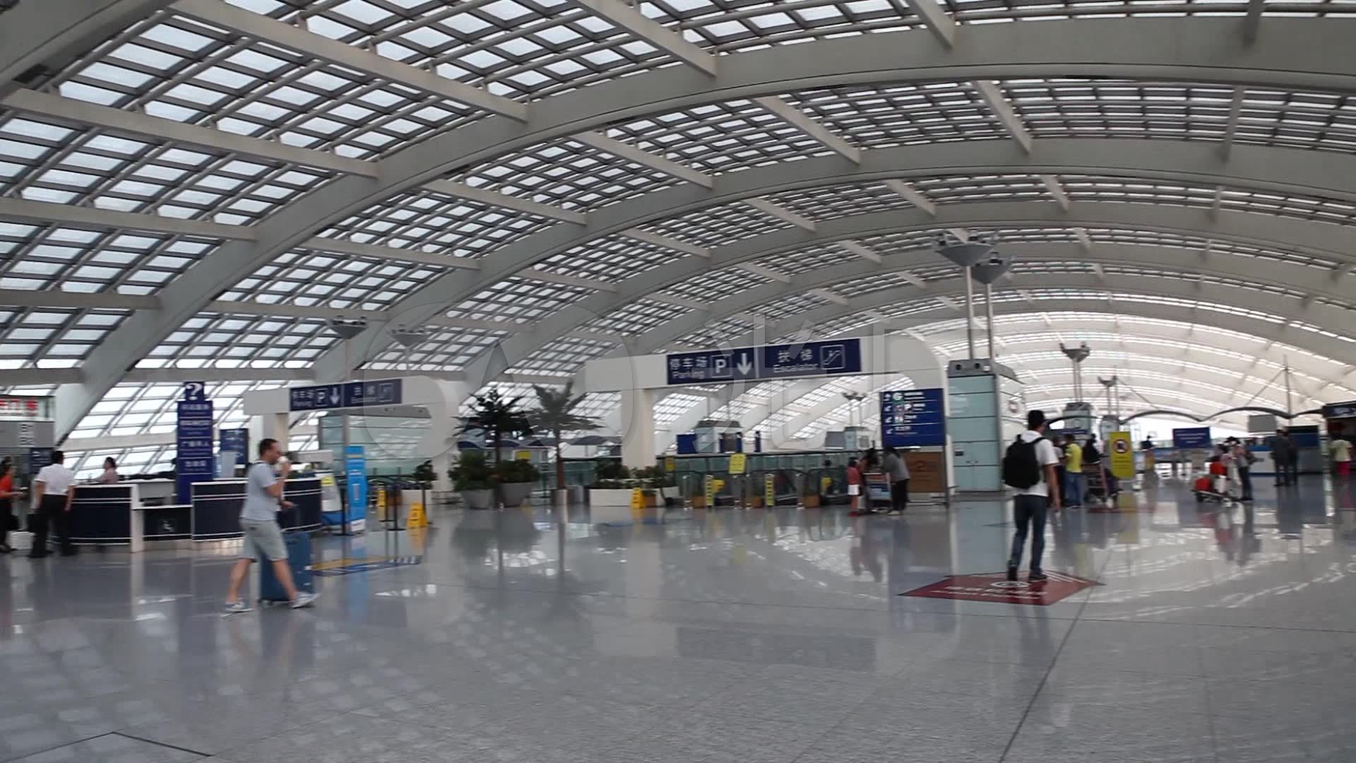 视频素材 实拍视频 科技数码 首都机场设施游客机场大巴接机送机