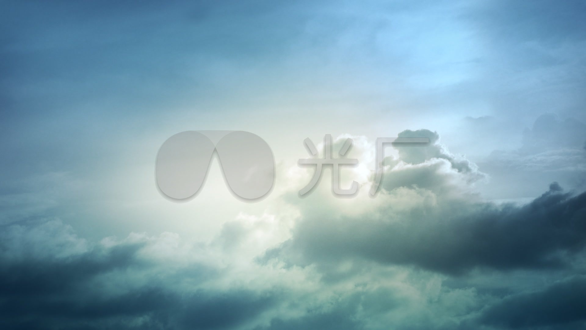 天空云彩之上白色云彩翻滚青色天空_1920x1080_高清视频素材下载(编号