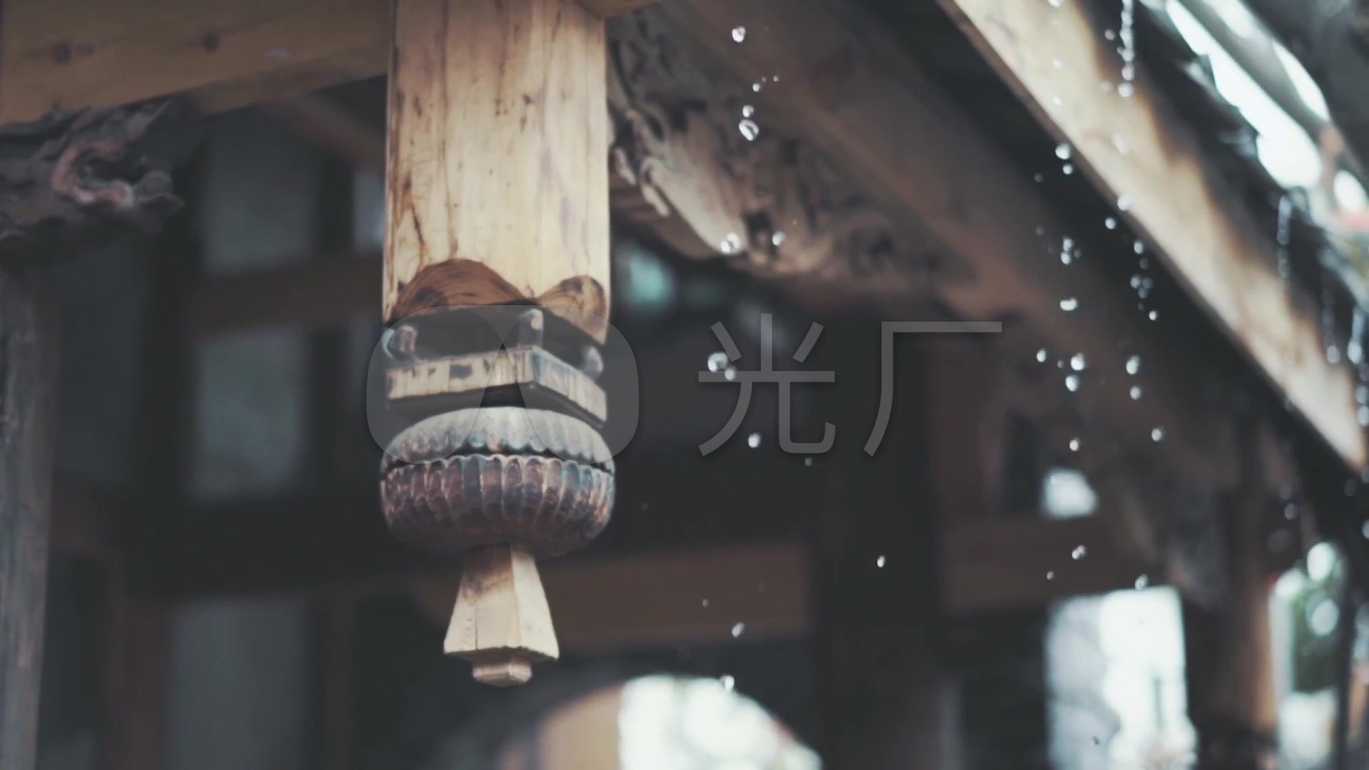 古村古镇,江南水乡,雨巷雨景,房檐滴水_1920x1080_高清视频素材下载
