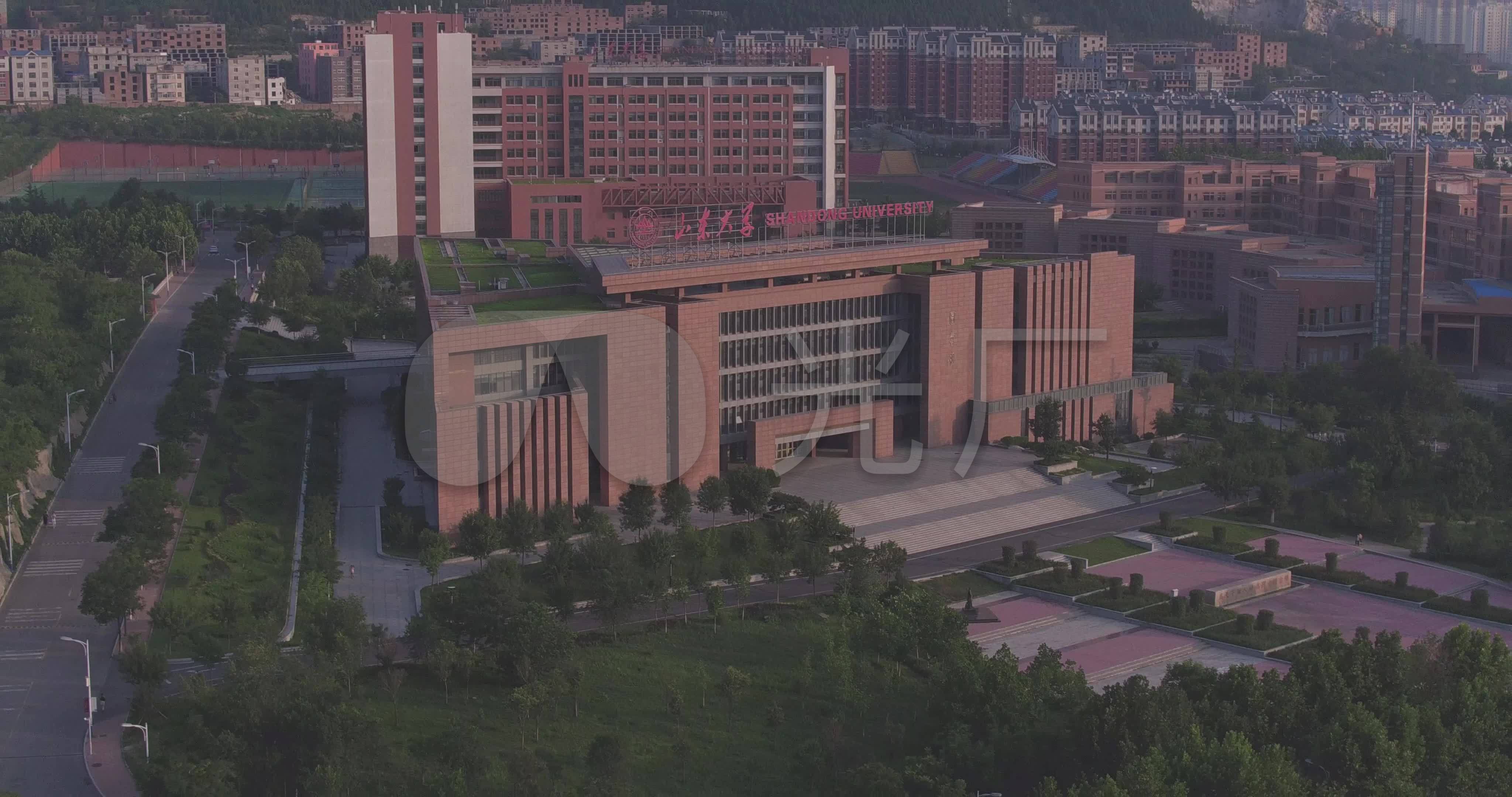 山东大学兴隆山校区航拍1