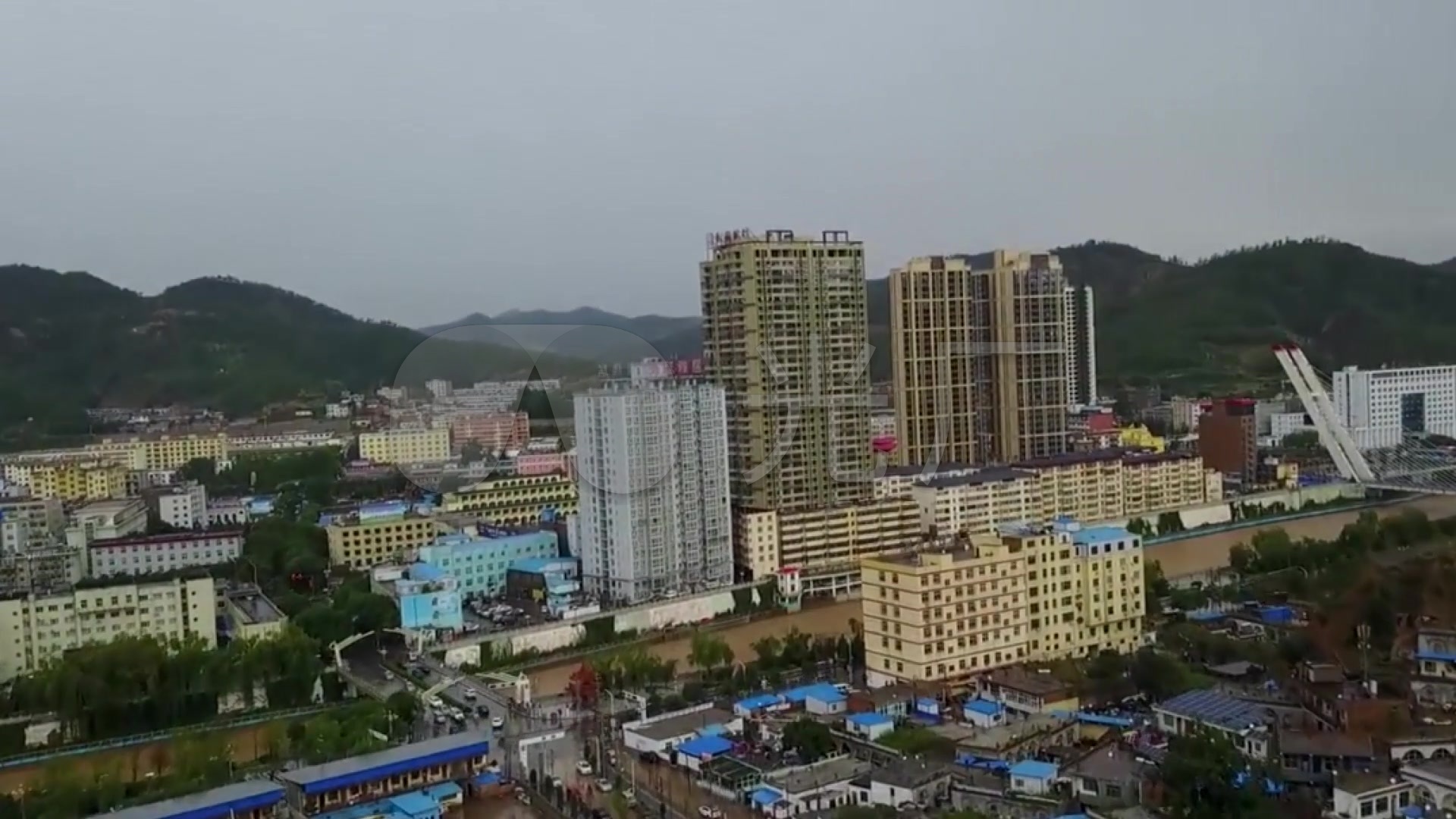 陕西子长县 陕北洪水 暴雨 倾盆大雨