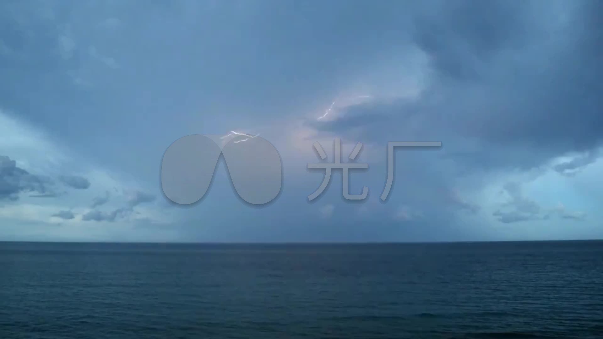 海上暴风雨来临