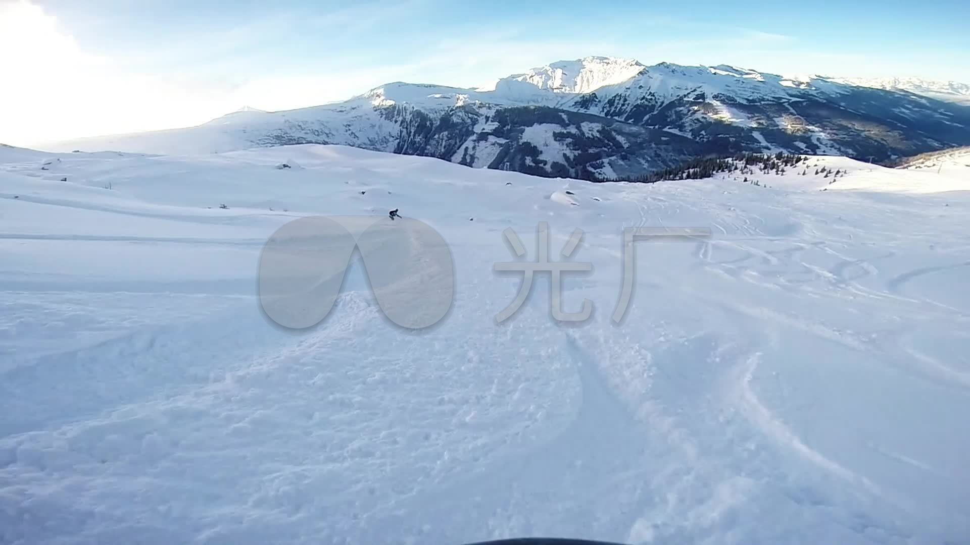 滑雪雪地雪山视频