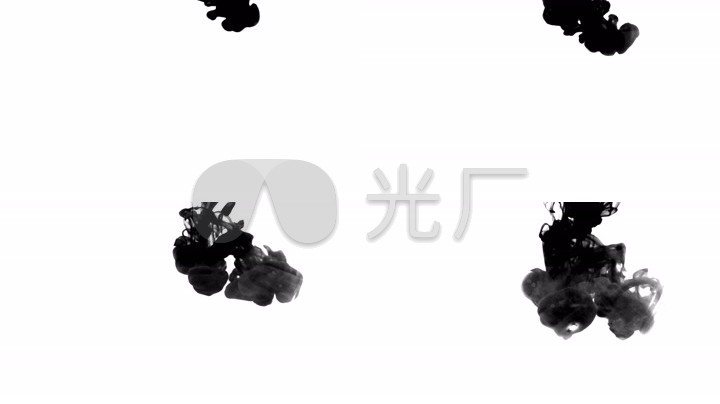 墨滴入水化开视频素材