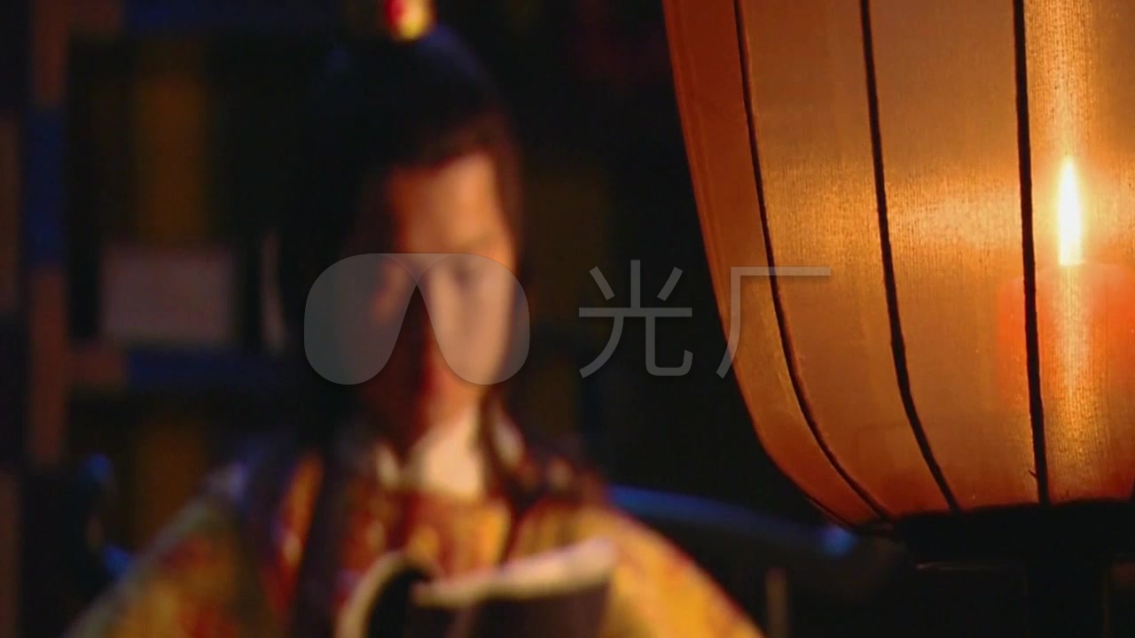 古代书房皇子皇帝秉烛夜读书籍灯火