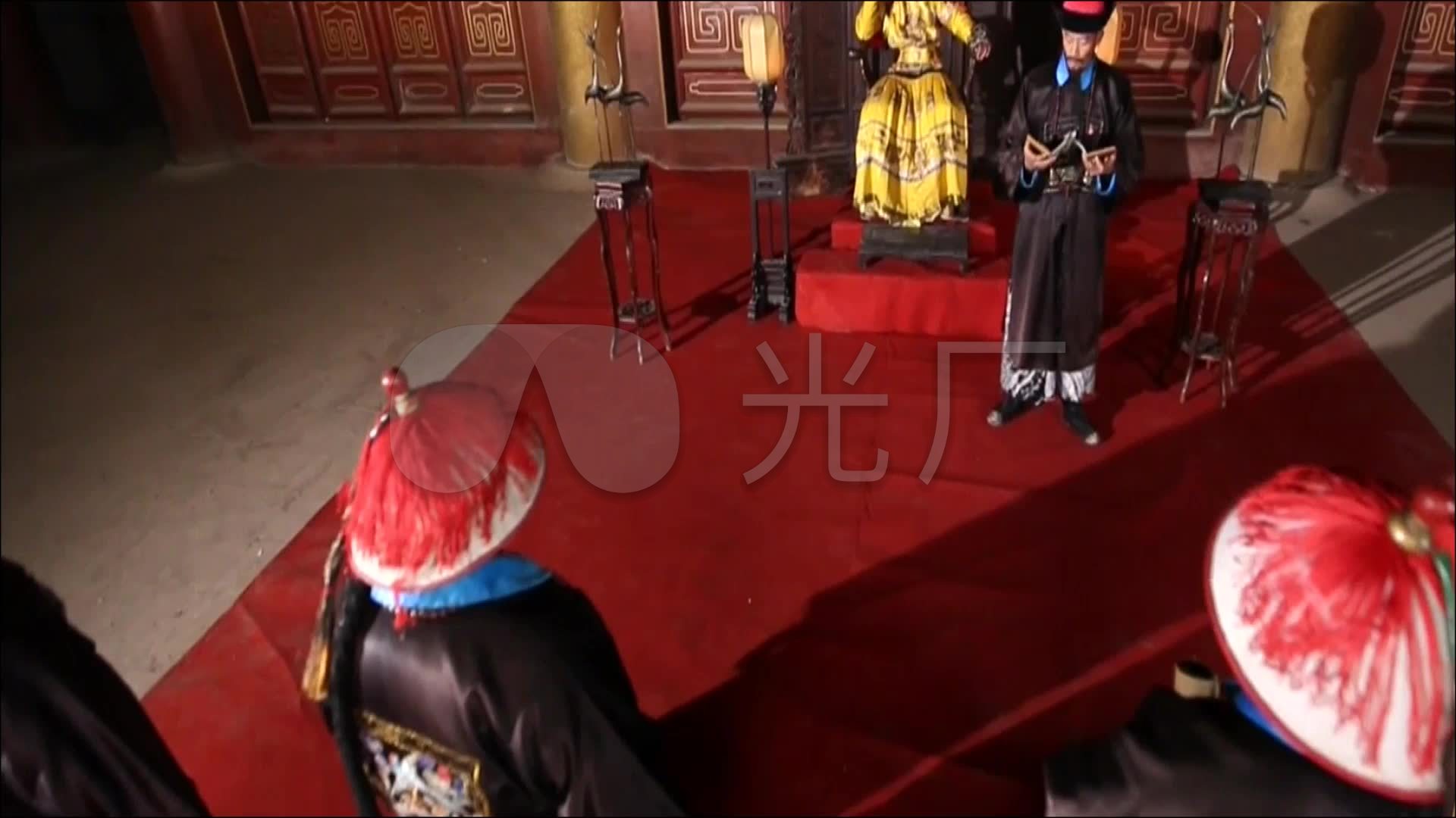 皇帝皇上官员圣旨臣子大臣跪拜