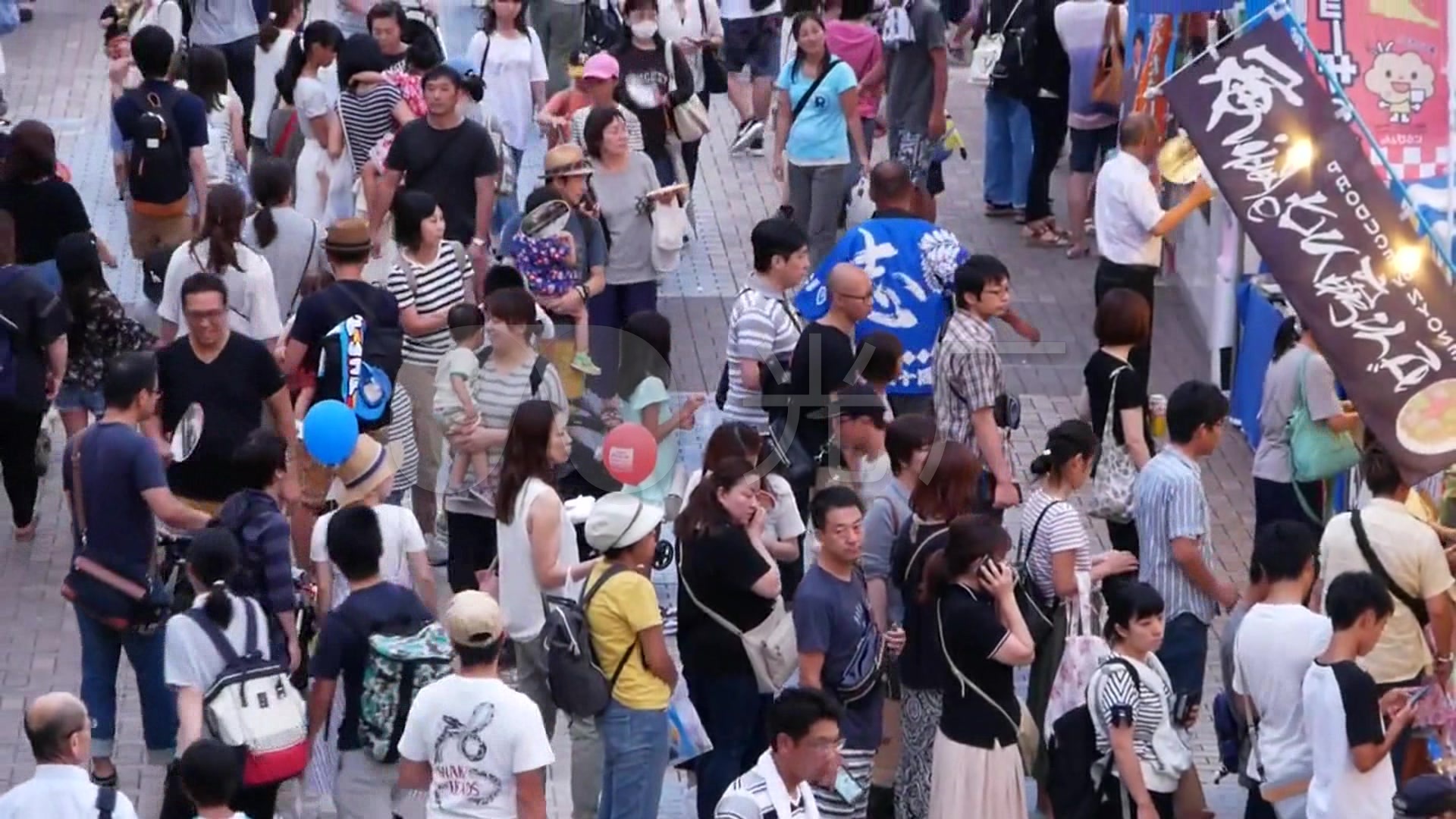 日本街头人群活动商场夜晚活动夏天_1920x1080_高清