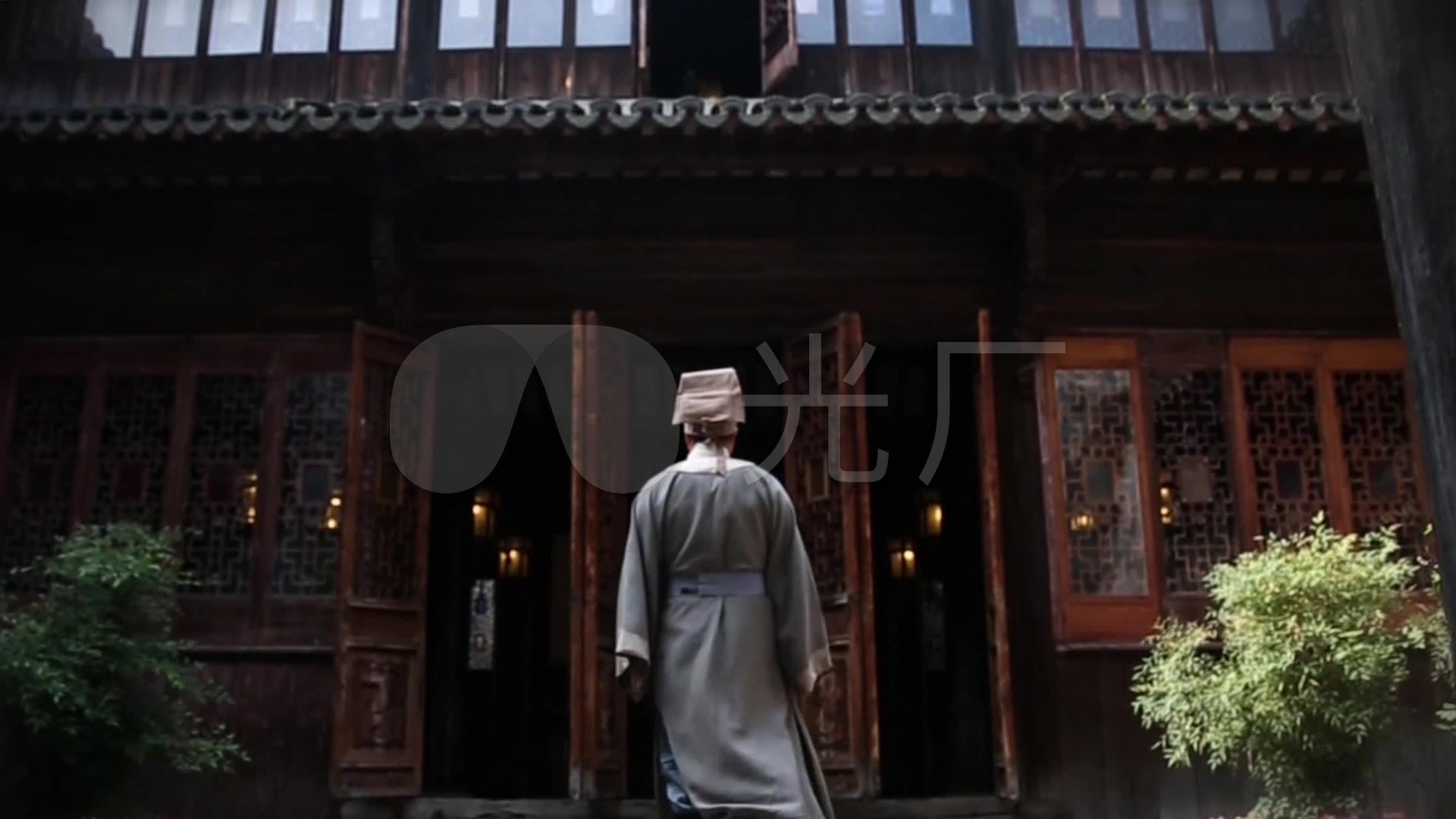 江南古代商人古人走进庭院房屋