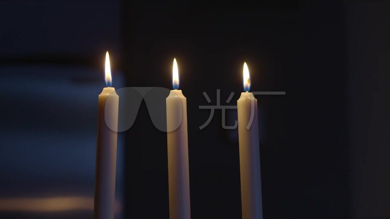 光斑烛台白色蜡烛