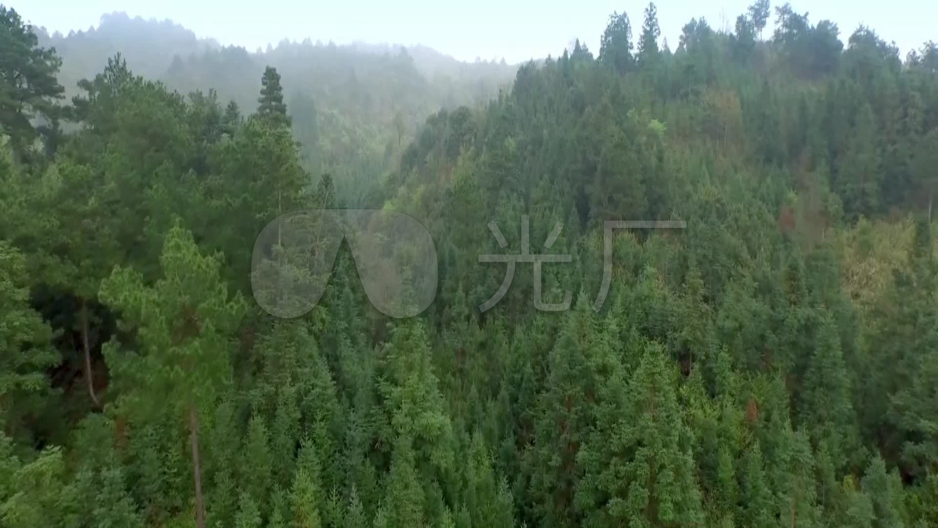 贵州苗岭山脉山间盆地梯田山寨古村水族瓦房