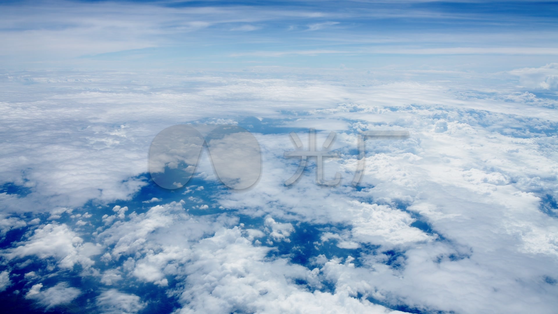 飞机高空蓝天云层飞翔