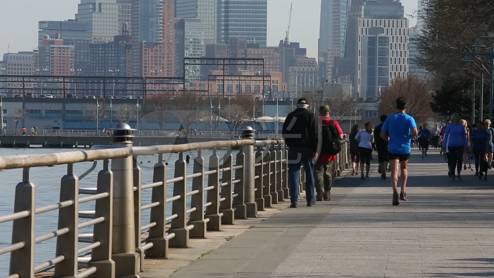 城市人物清晨锻炼跑步高清实拍视