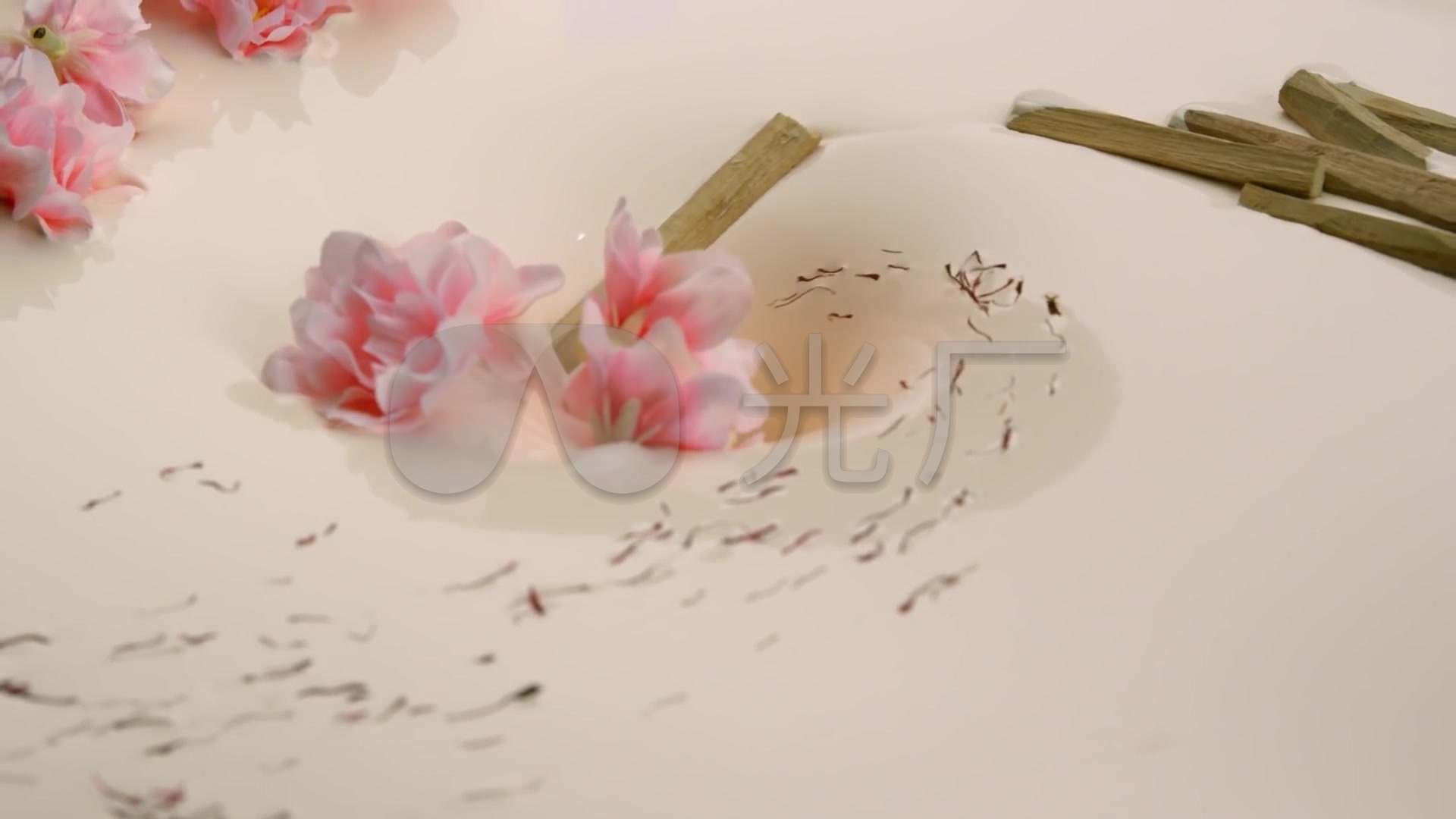 香皂沐浴性感浴室美女泡沫v香皂洗澡_1920X1丰满美女图片乌克兰肥皂图片