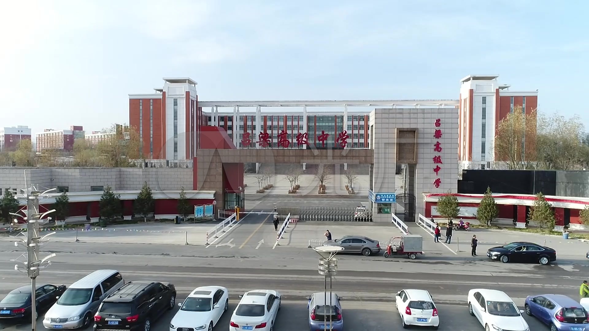航拍山西吕梁市高级中学