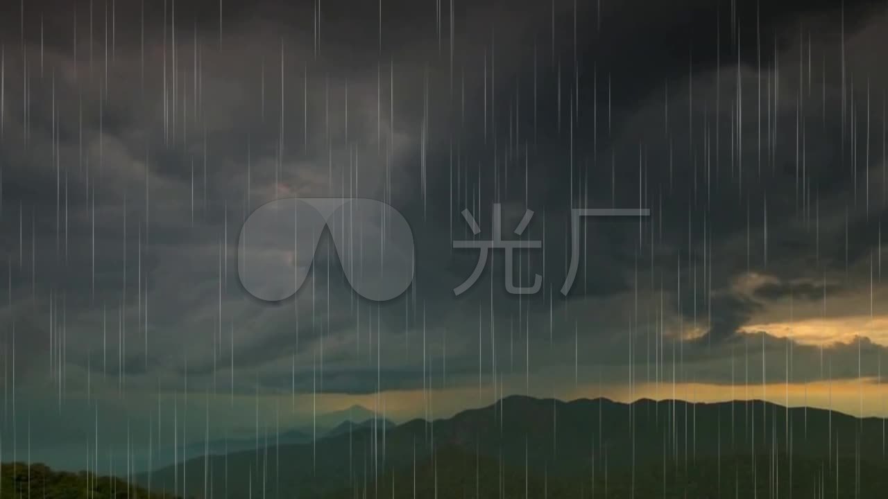 高山乌云下雨植物绿叶雨滴水滴_1280x720_高清视频(:)