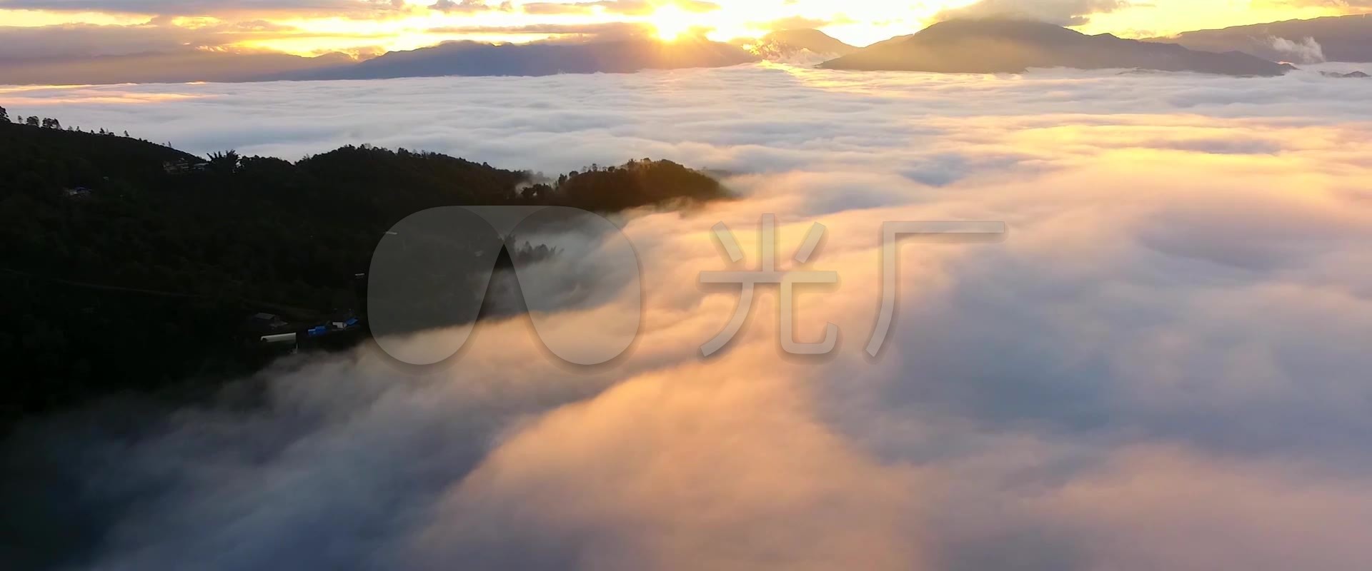 航拍云南景迈山云海日出
