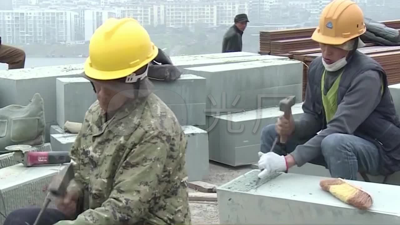 石匠打石头劳动者工人实拍视频素材_1280x720_高清(:)