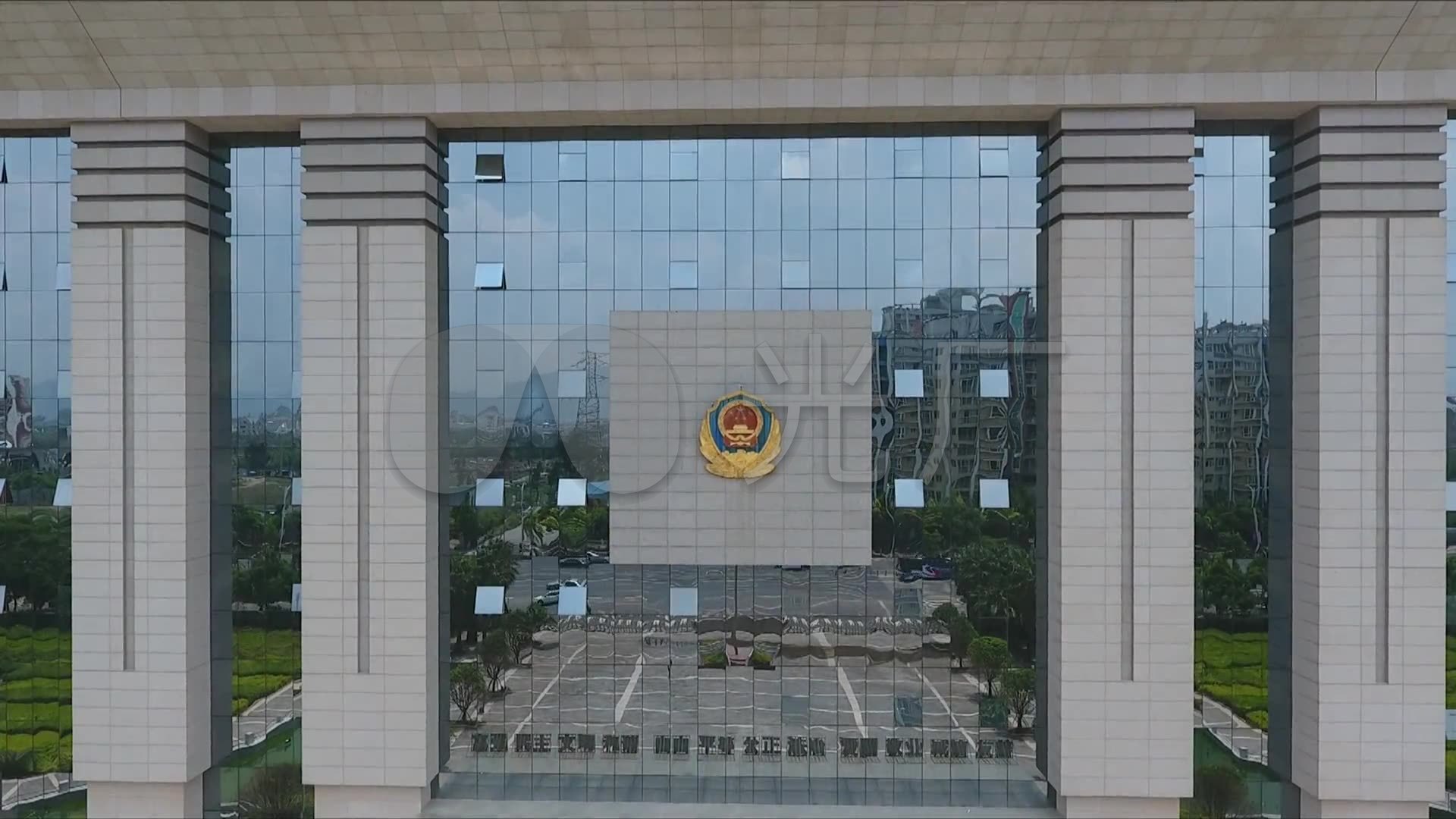 云南省公安厅大楼航拍_1920x1080_高清视频素材下载