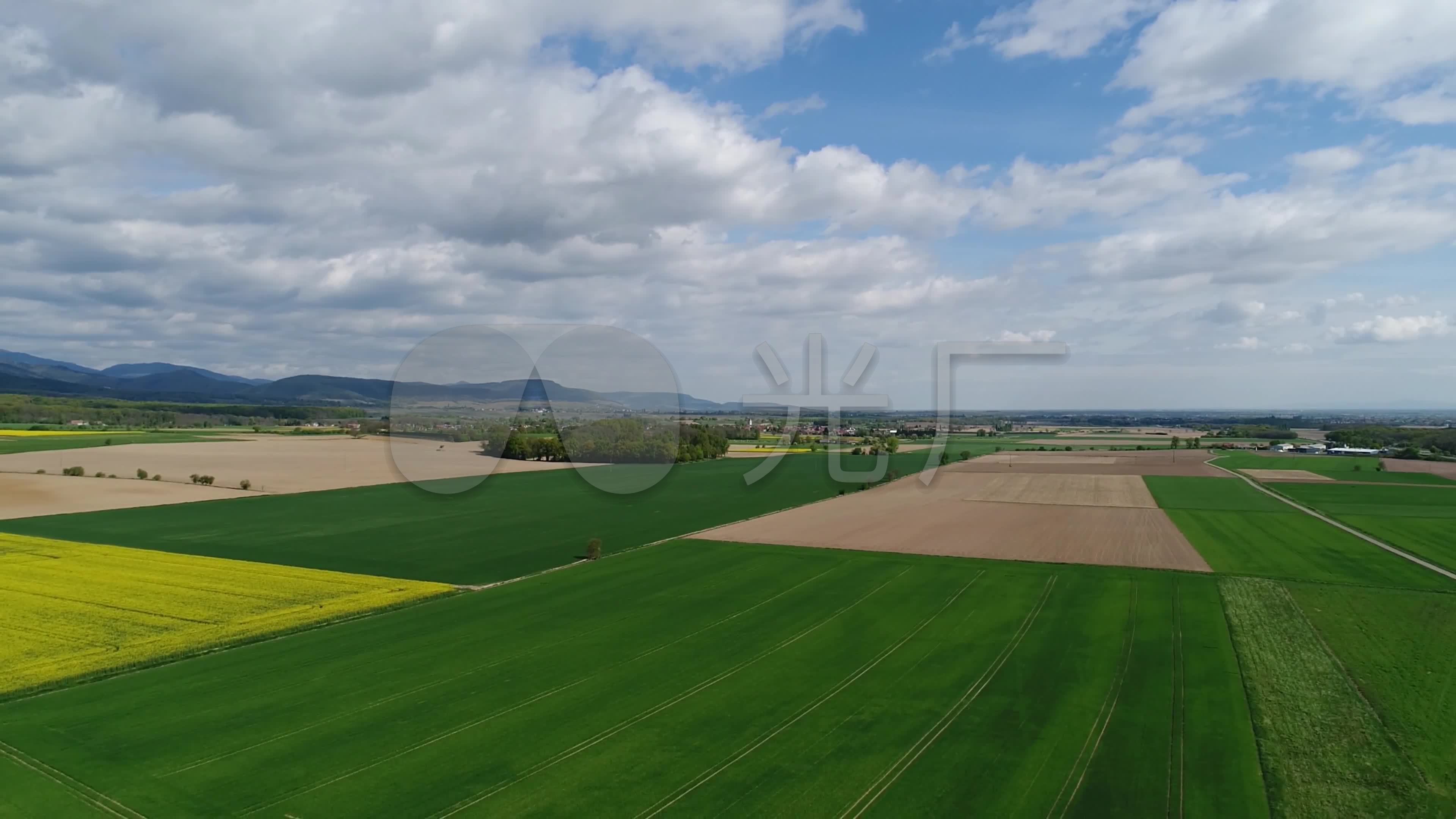 4k航拍山间农田风景_3840x2160_高清视频素材下载(:)
