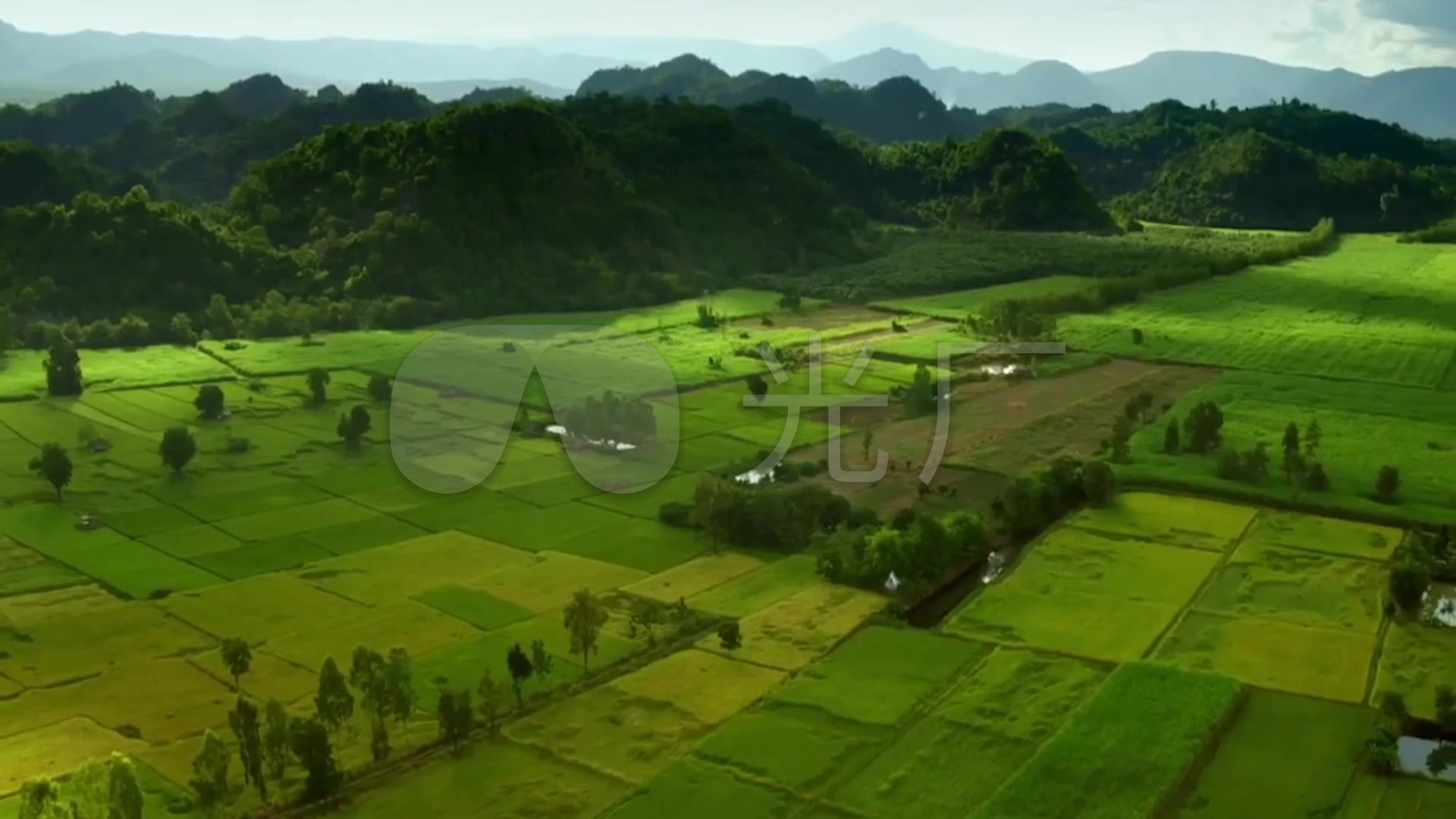 航拍泰国风情风景旅游_大山脉农田视频素材