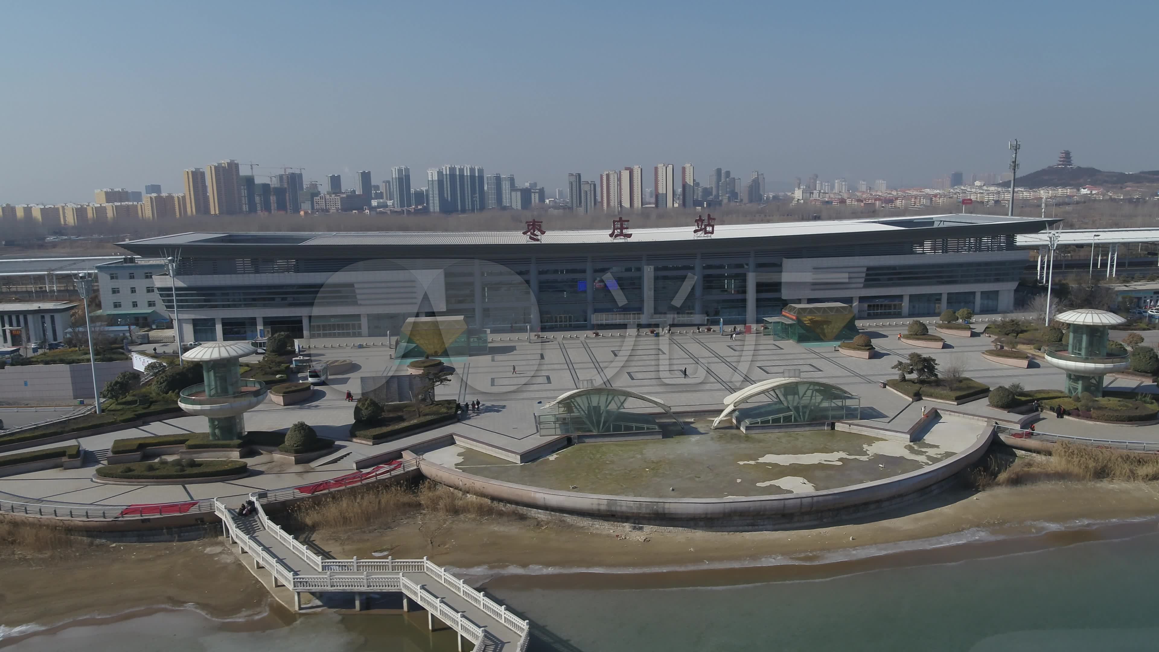 山东枣庄市火车站高铁站航拍_3840x2160_高清视频素材