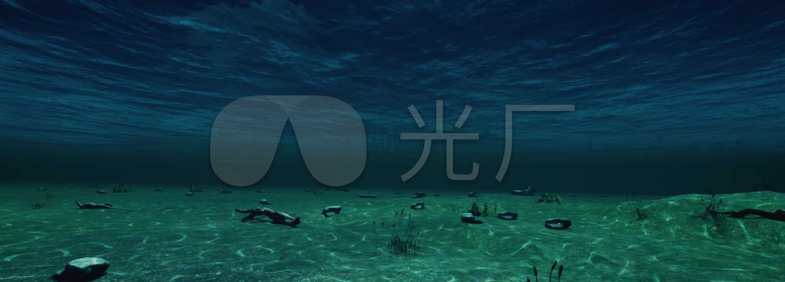 清澈的水下河底