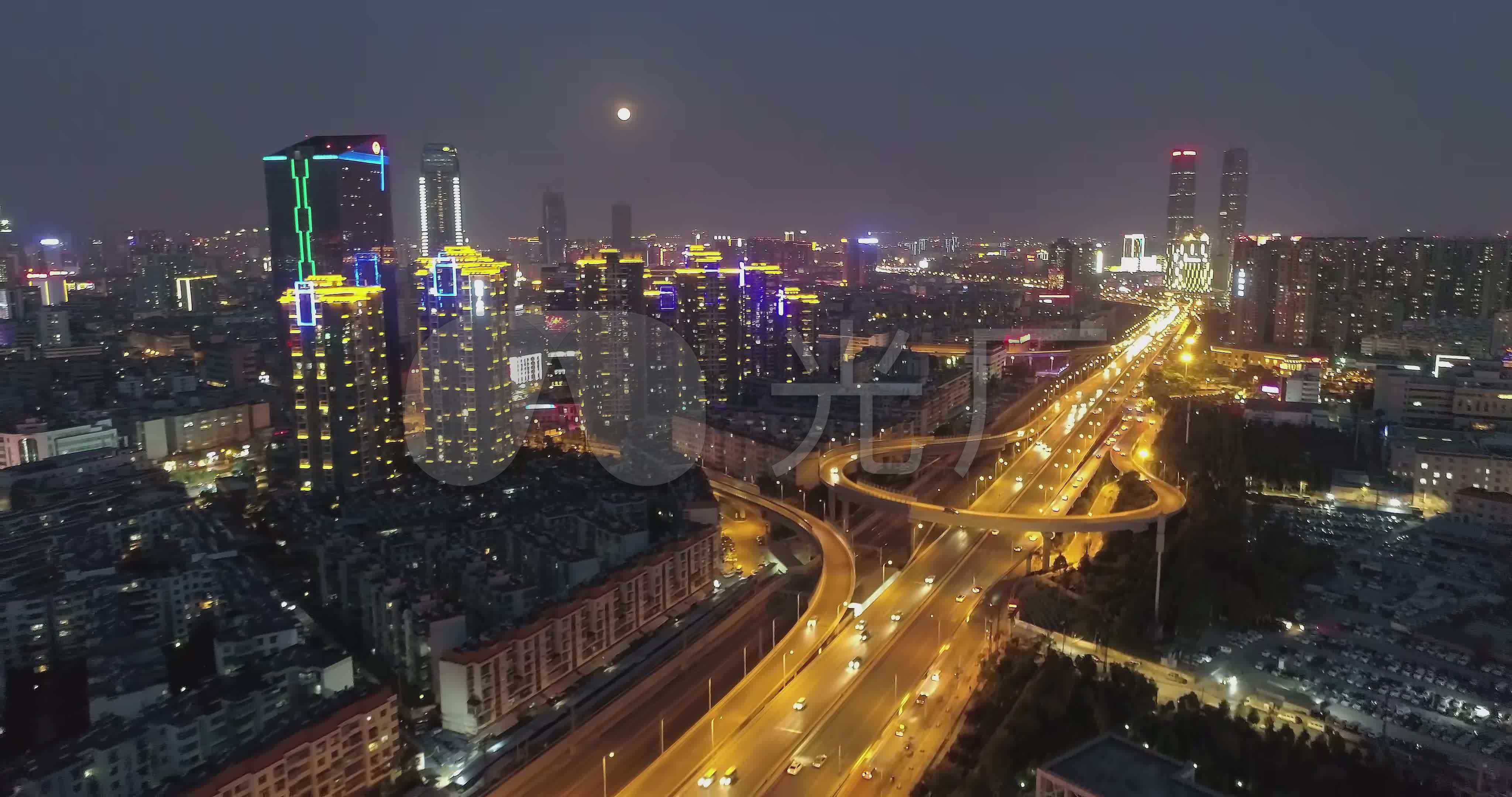 昆明南二环万达双塔航拍黄昏夜景真4k
