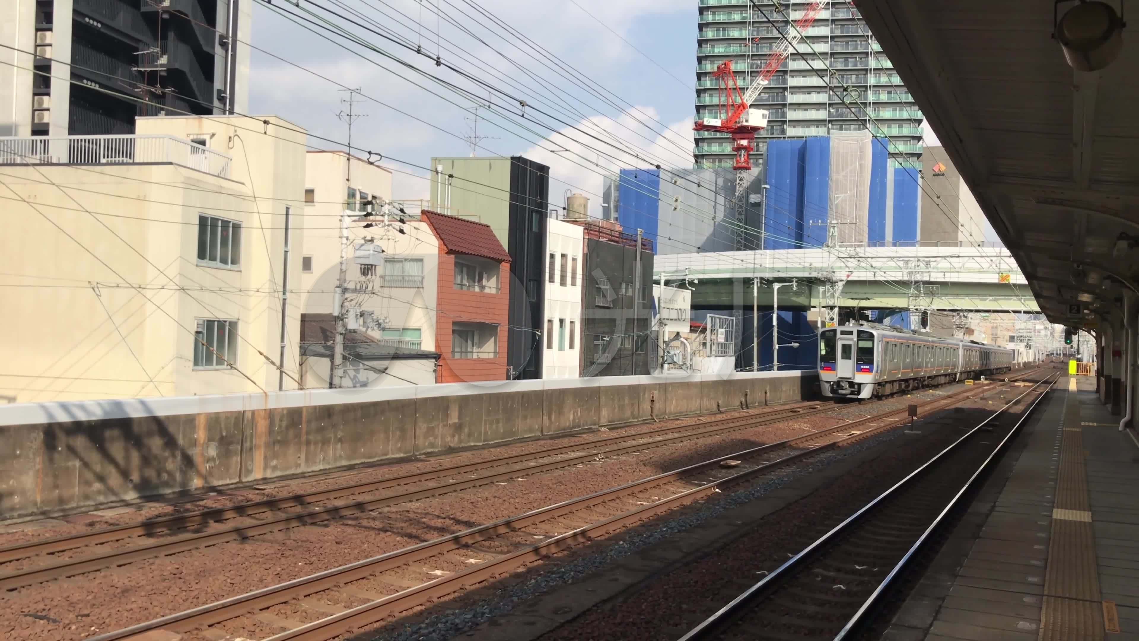 新干线机车火车轻轨地铁车站运行车厢铁轨_3840x2160
