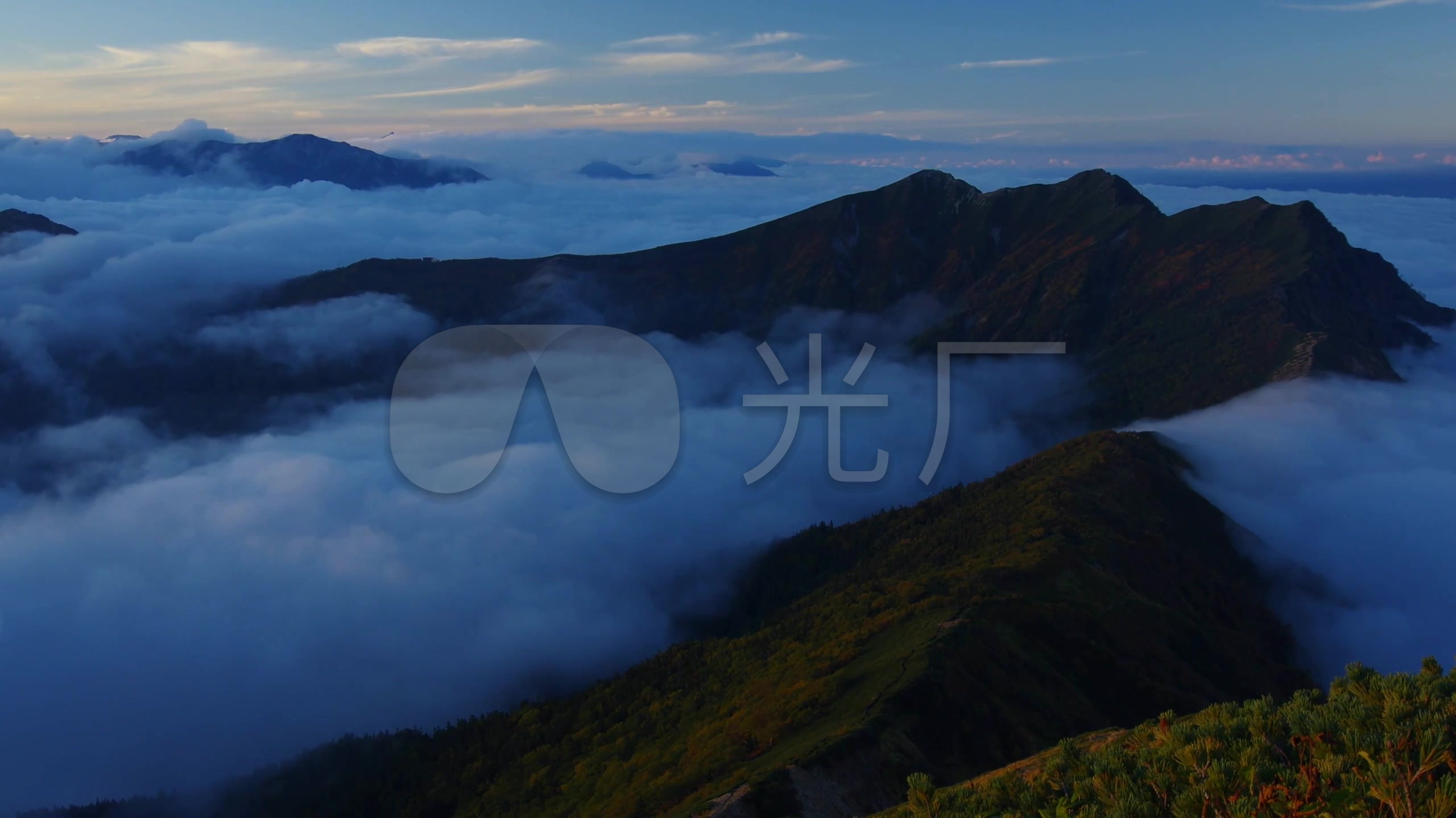 2k高山白云山脉大自然